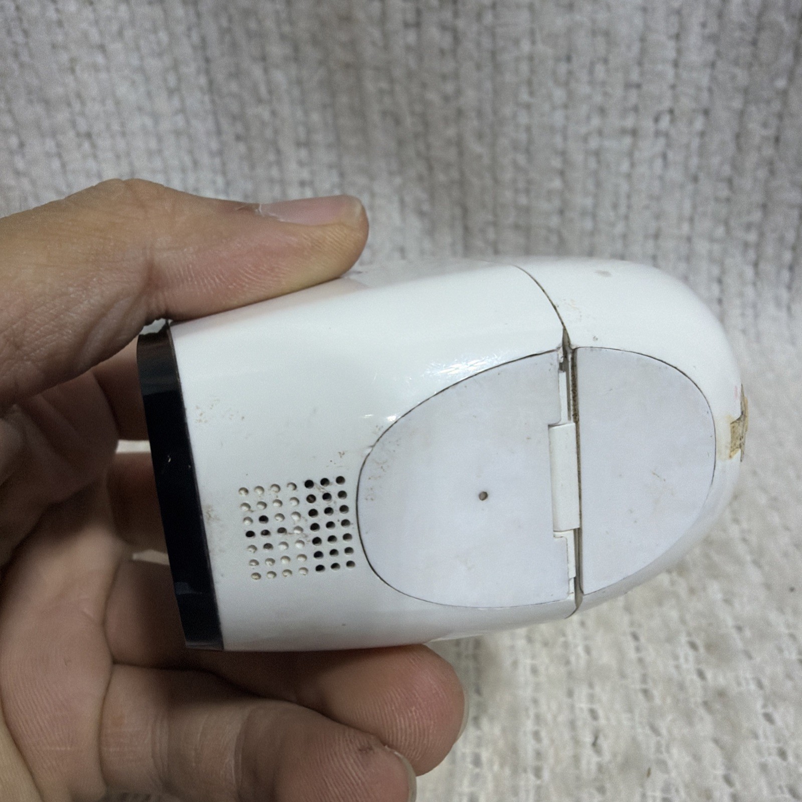 Netgear Arlo Pro VMC4030 Security Camera White Wireless Night Vision (For Parts)