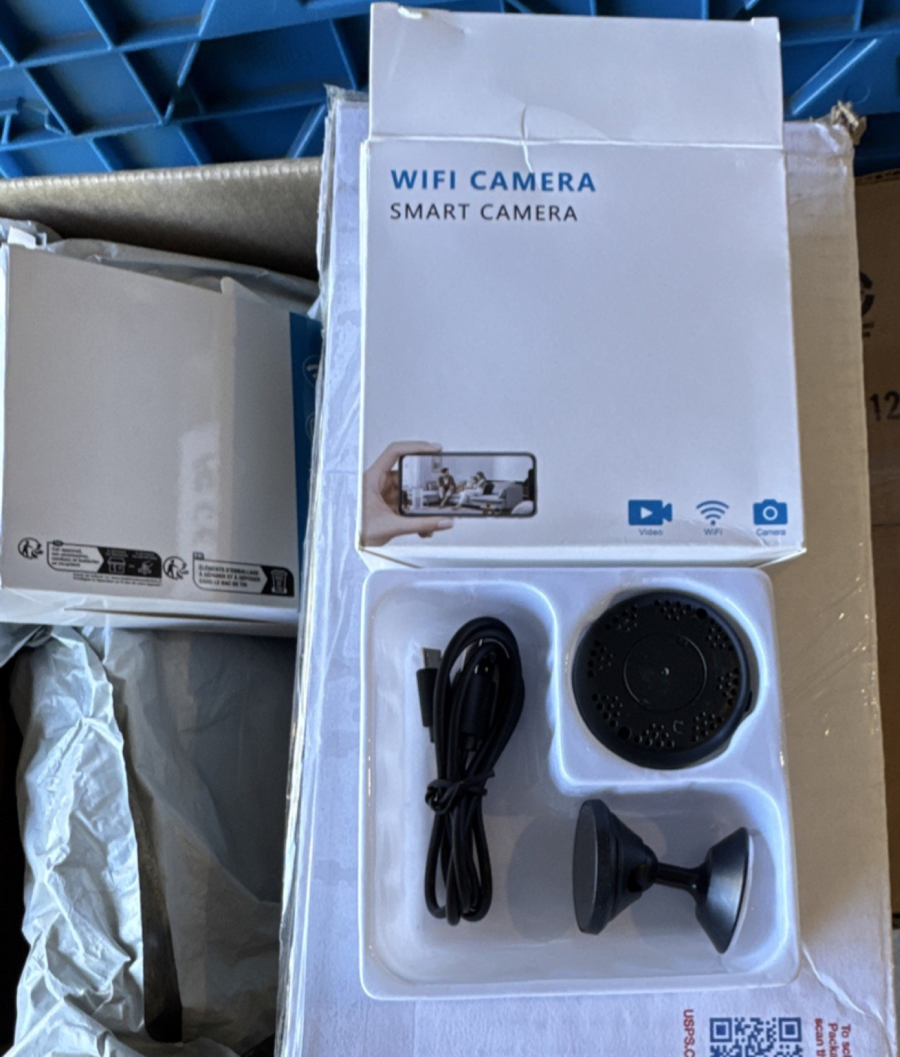 Wi-Fi Indoor Surveillance Camera Black IP/Network USB Powered with Cable & Mount