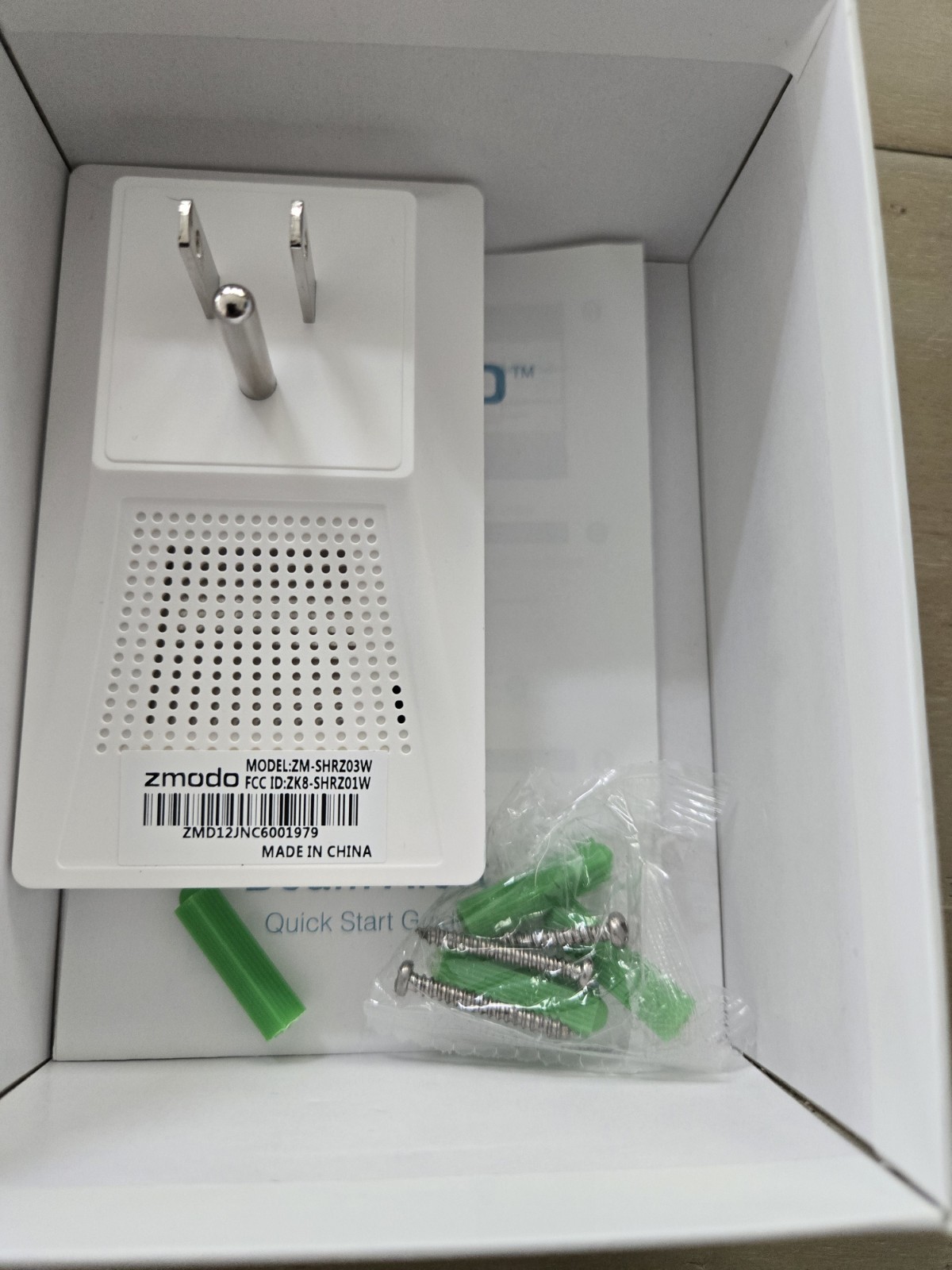 Zmodo Beam Alert WiFi Range Extender ZM-SHRZ03W White. Range 656ft. Open Box.