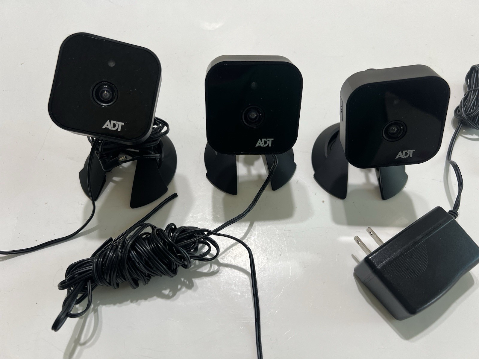 ADT Wireless Indoor Day/Night HD RC845 + RC8326 Pulse and Command Cameras 9 Lot