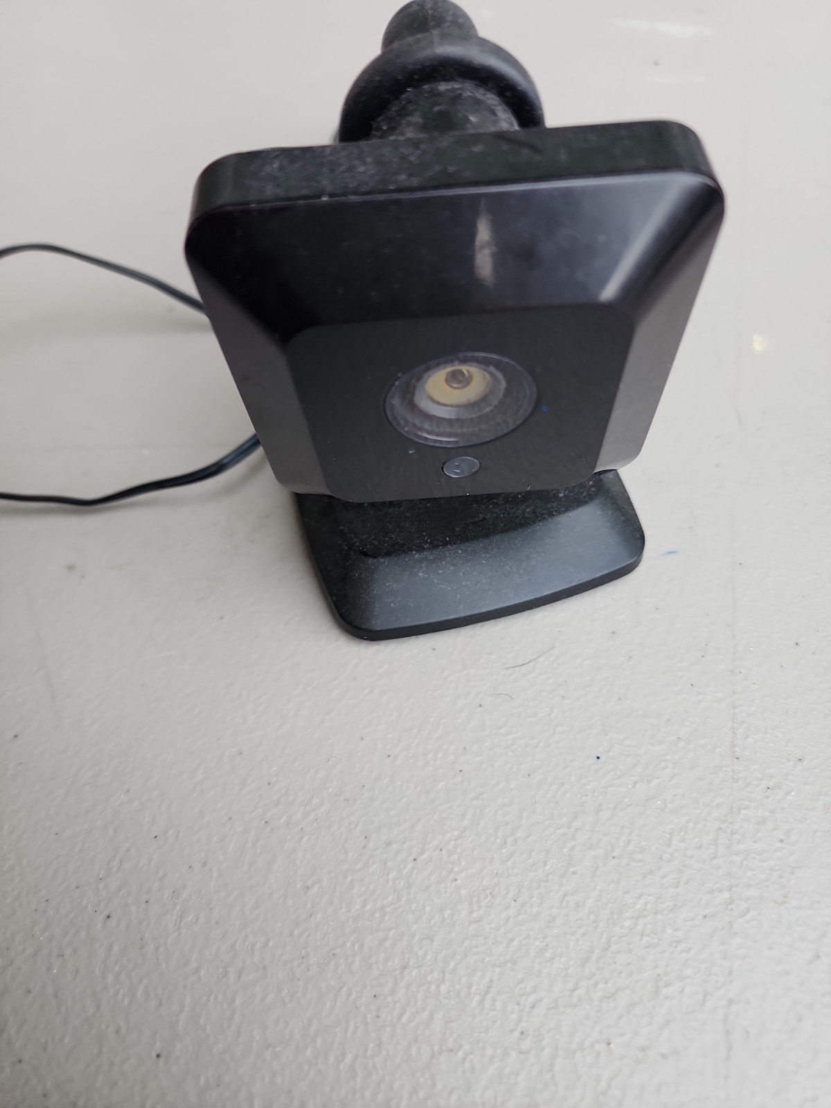 Arlo Pro 2 VMC4030P 1080P Camera & Arlo Wireless Base Station VMB3500