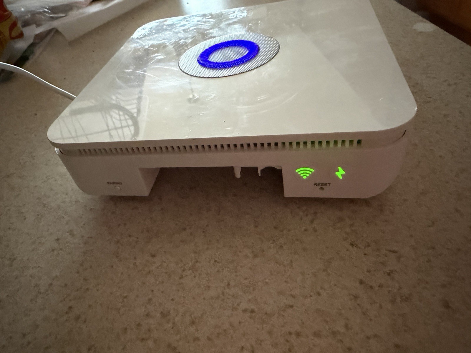 Ring Alarm 2nd Gen Base Station Siren for Wireless Home Security Systems 4HB1U9
