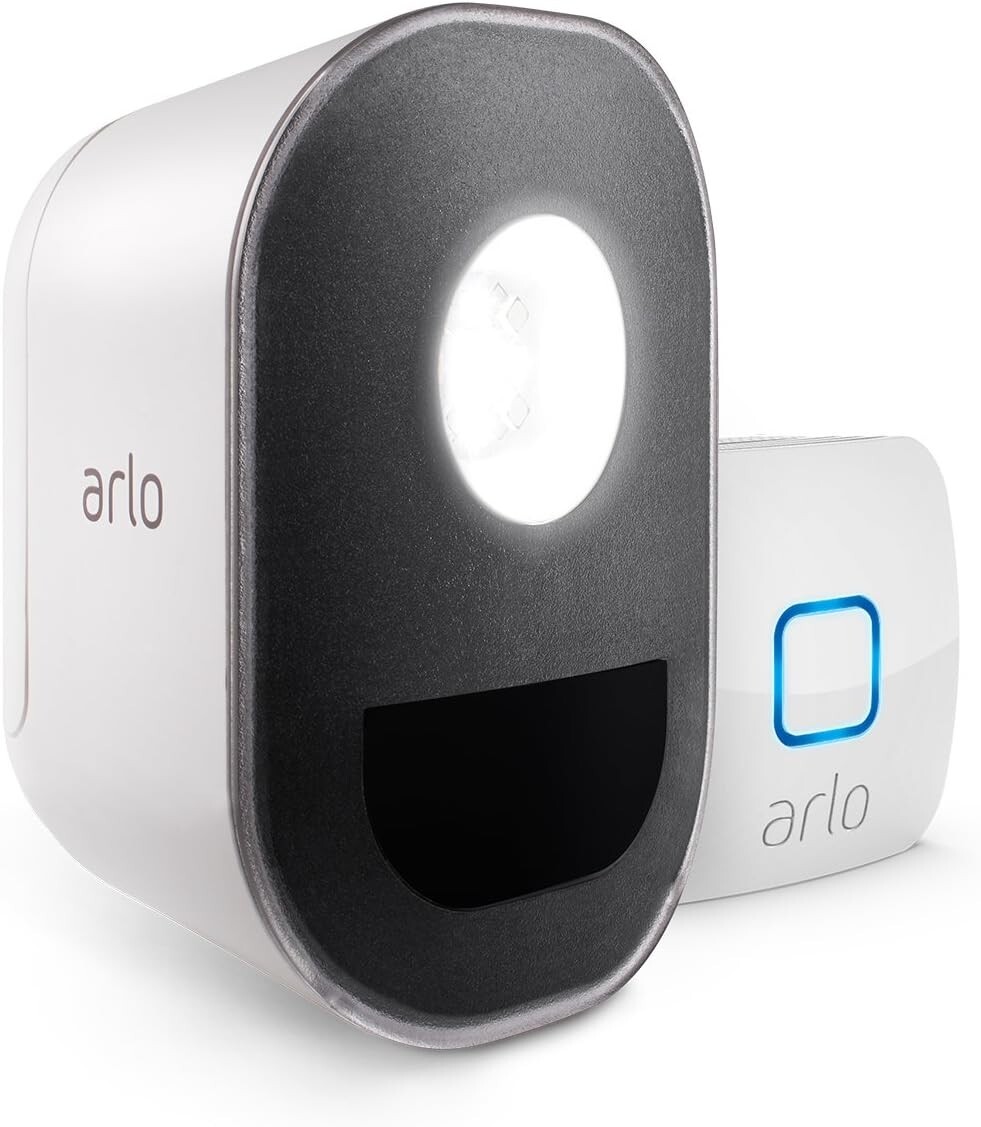 Genuine Arlo Motion Alert Security Smart Light AL1101