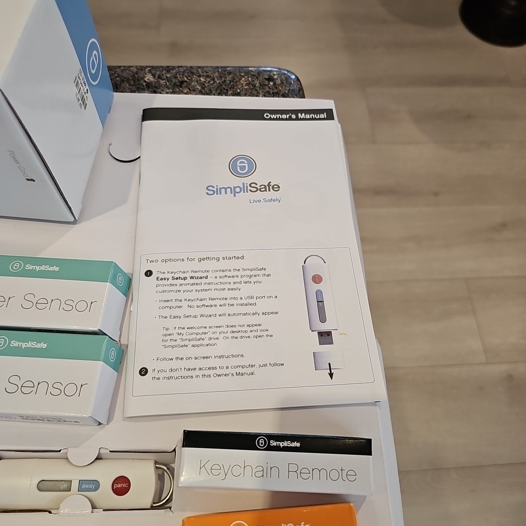 SimpliSafe Home Security System Full 25 Piece Kit NEW SS-1500 Great Bundle