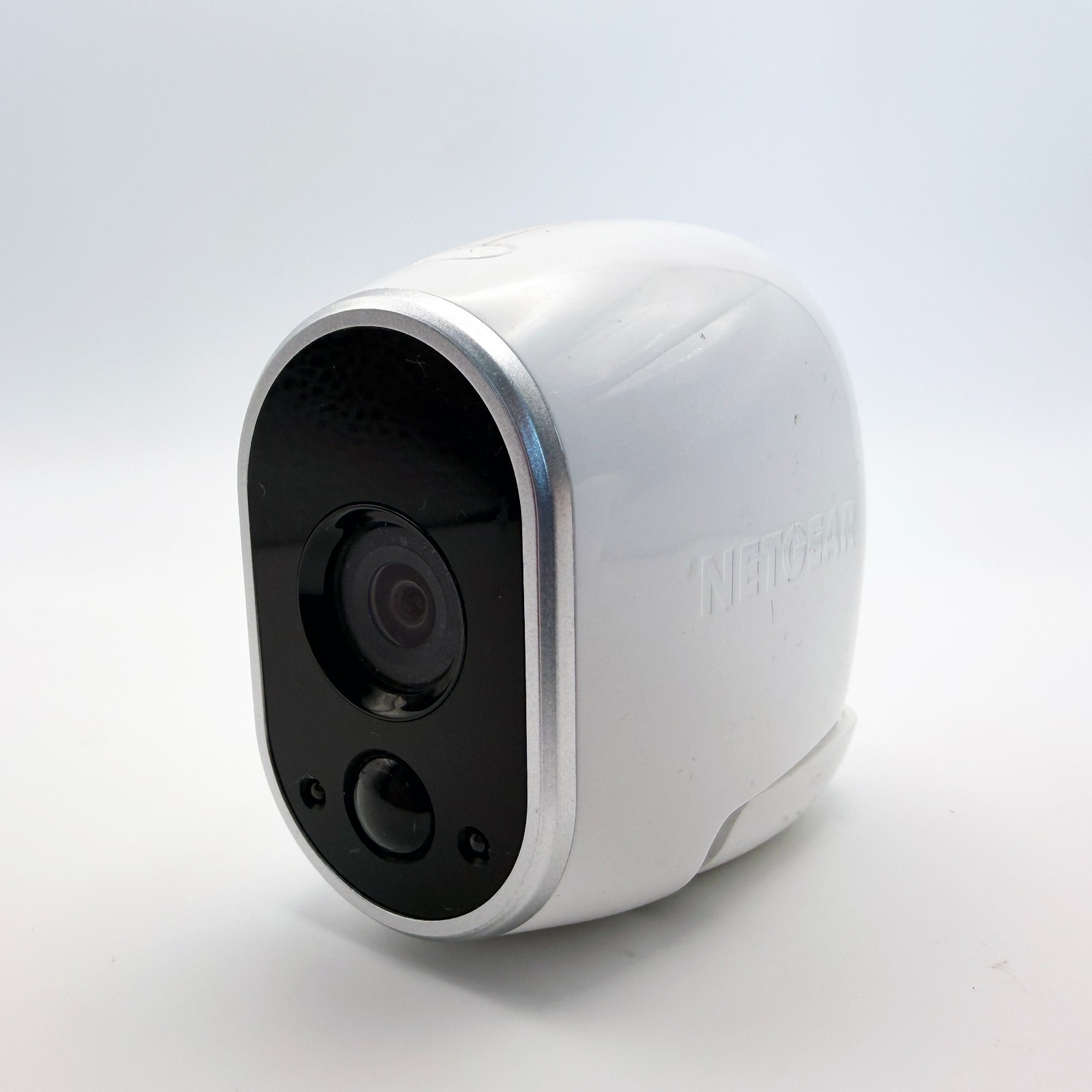 Lot of 3 Netgear Arlo VMC3030 Wireless Security Cameras AS-IS For Parts Only