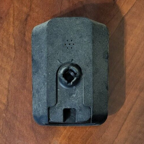 SimpliSafe Simplicam Security HD Camera (Outdoor) with cover & mount SSCM1 USED