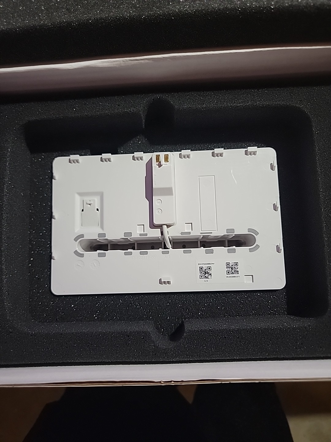 Vivint Smart Hub VS-SH2000-C00 Gen 2