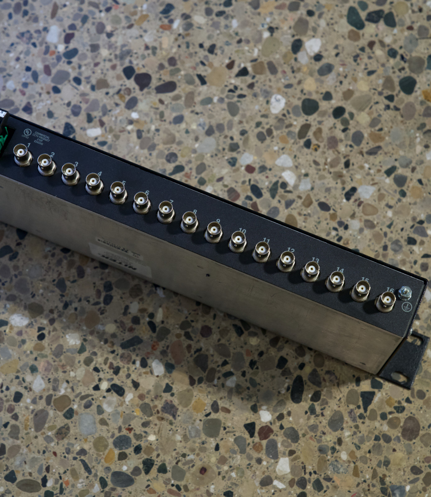(3) Nitek Twisted Pair Video and Data Systems VH1639 UTP Video Hub