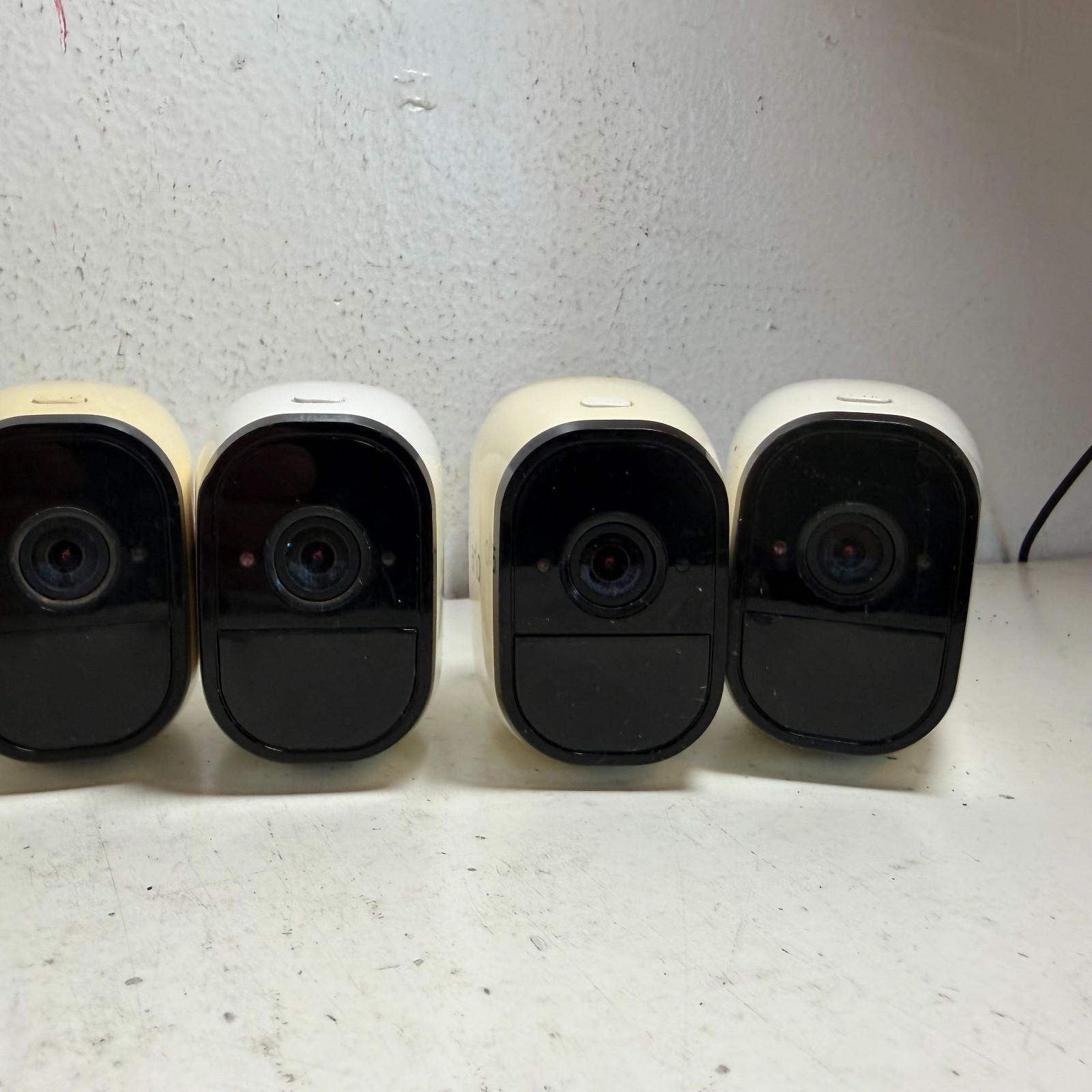 Netgear Arlo Pro White Smart Security Base Station Hub with Security Cameras