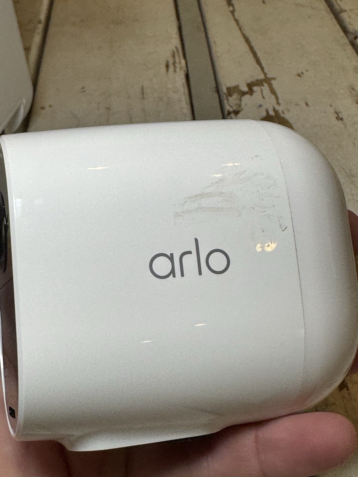 ARLO MODEL VMB4000 BASE STATION, ESSENTIAL SPOTLIGHT CAMERA, DUAL CHARGER, CORDS