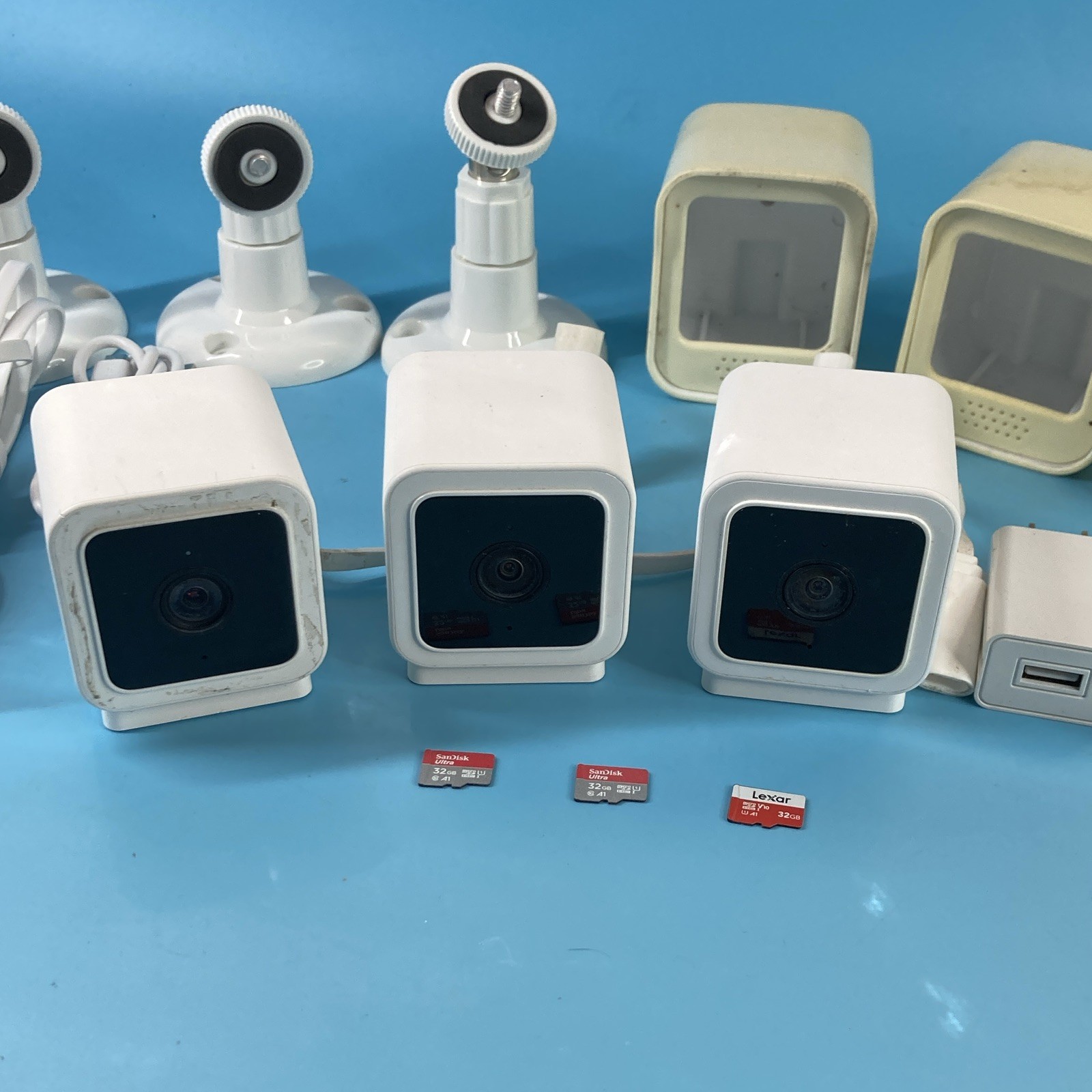 Wyze Cam v3 3-Pack Wired Wi-Fi 1080p w Night Vision and 32GB microSD crds