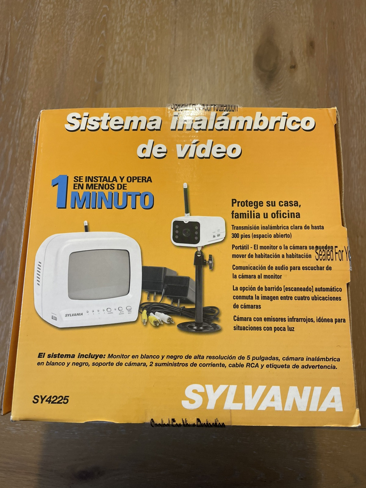 NEW Sylvania SY4225 2.4 GHz Wireless B/W Video Security System NIB