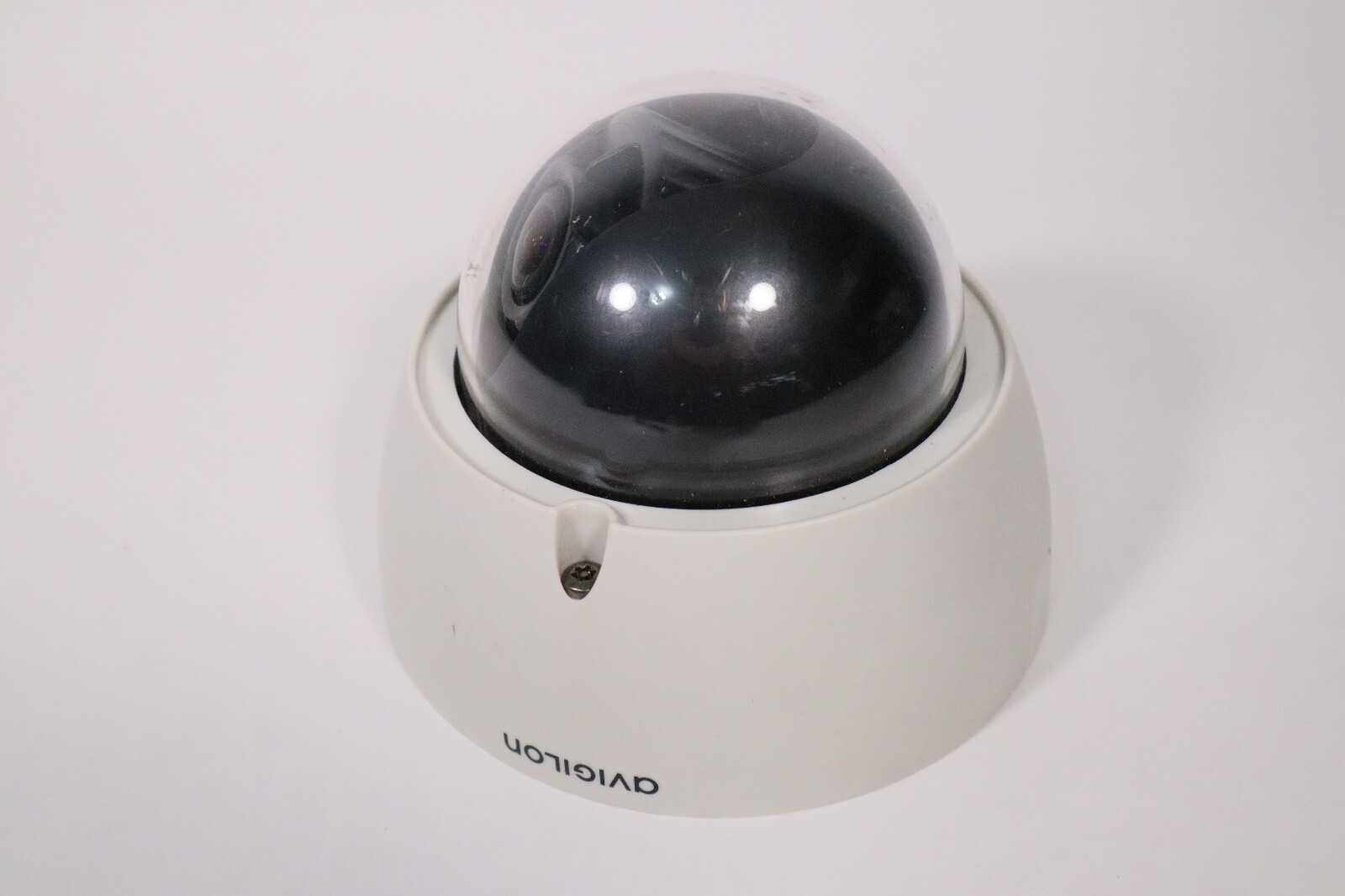 Avigilon 1.0-H3-D1 1MP H.264 IP Indoor Varifocal Dome Camera 1280 x 720 IPv4 (2)