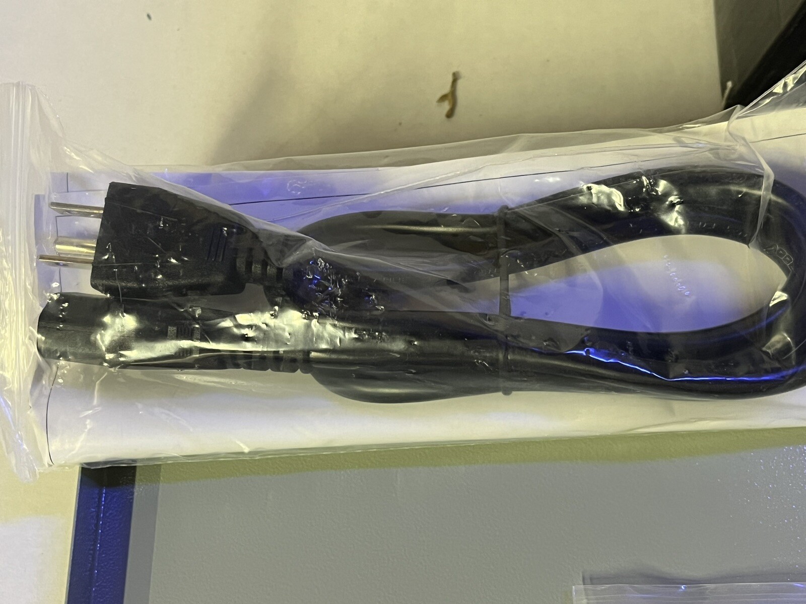 New In Original Box Wire Path Surveillance 9 Output Power Supply **Never Used**