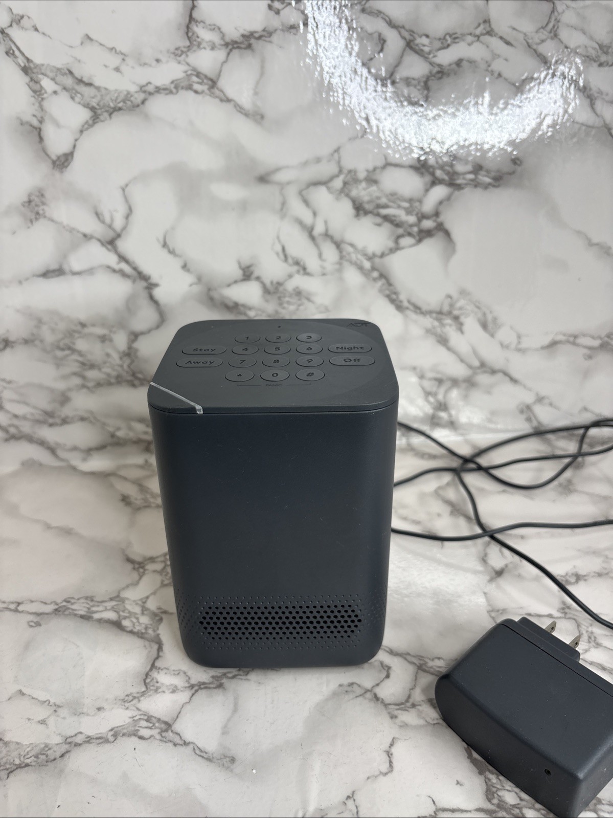 Blue by ADT Smart Home Hub Graphite S40LR0-01