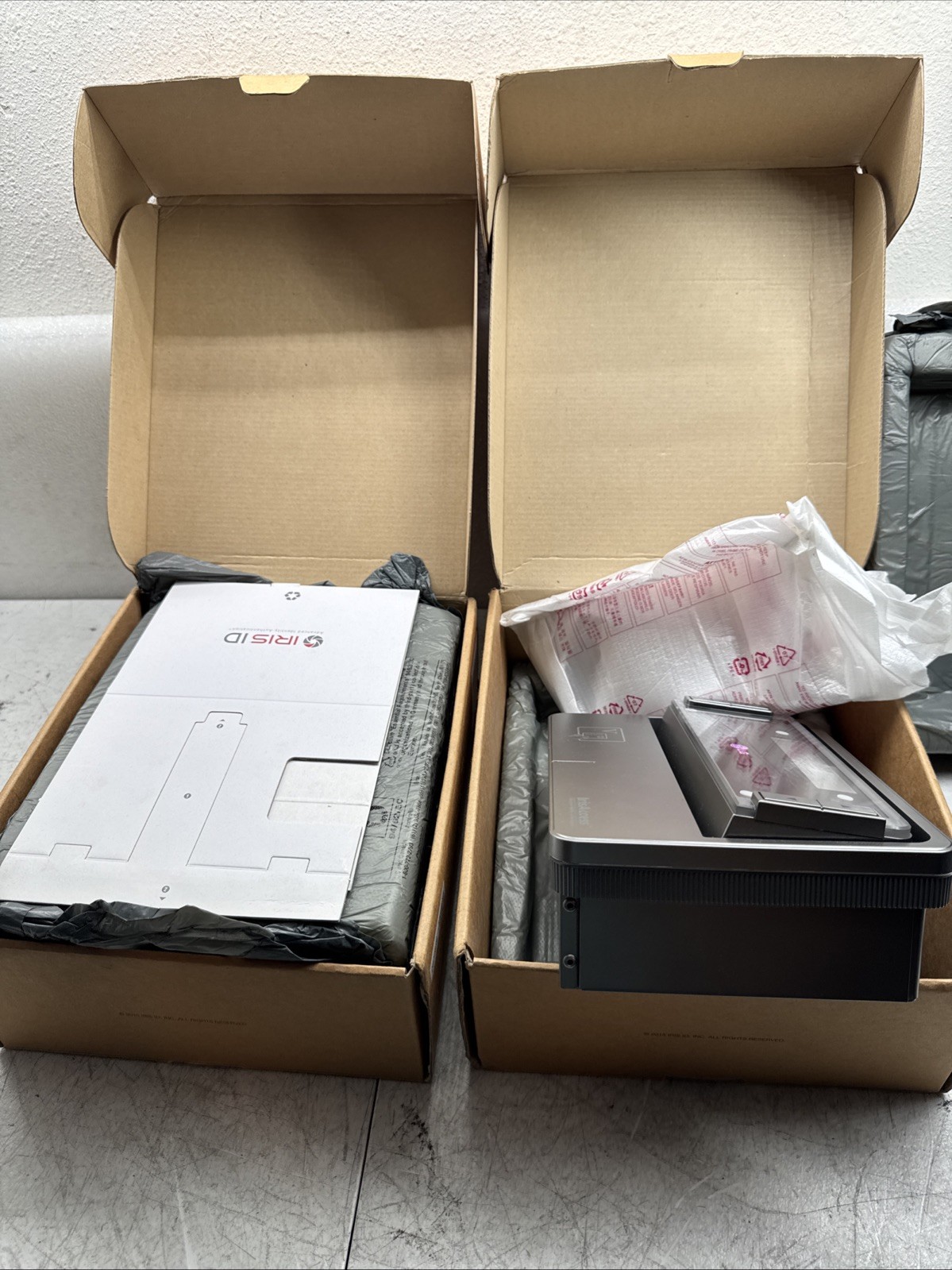 Lot Of 2 IRISACCESS iCAM4000R iCAM7 Multifactor Biometric Iris Reader “UNTESTED”