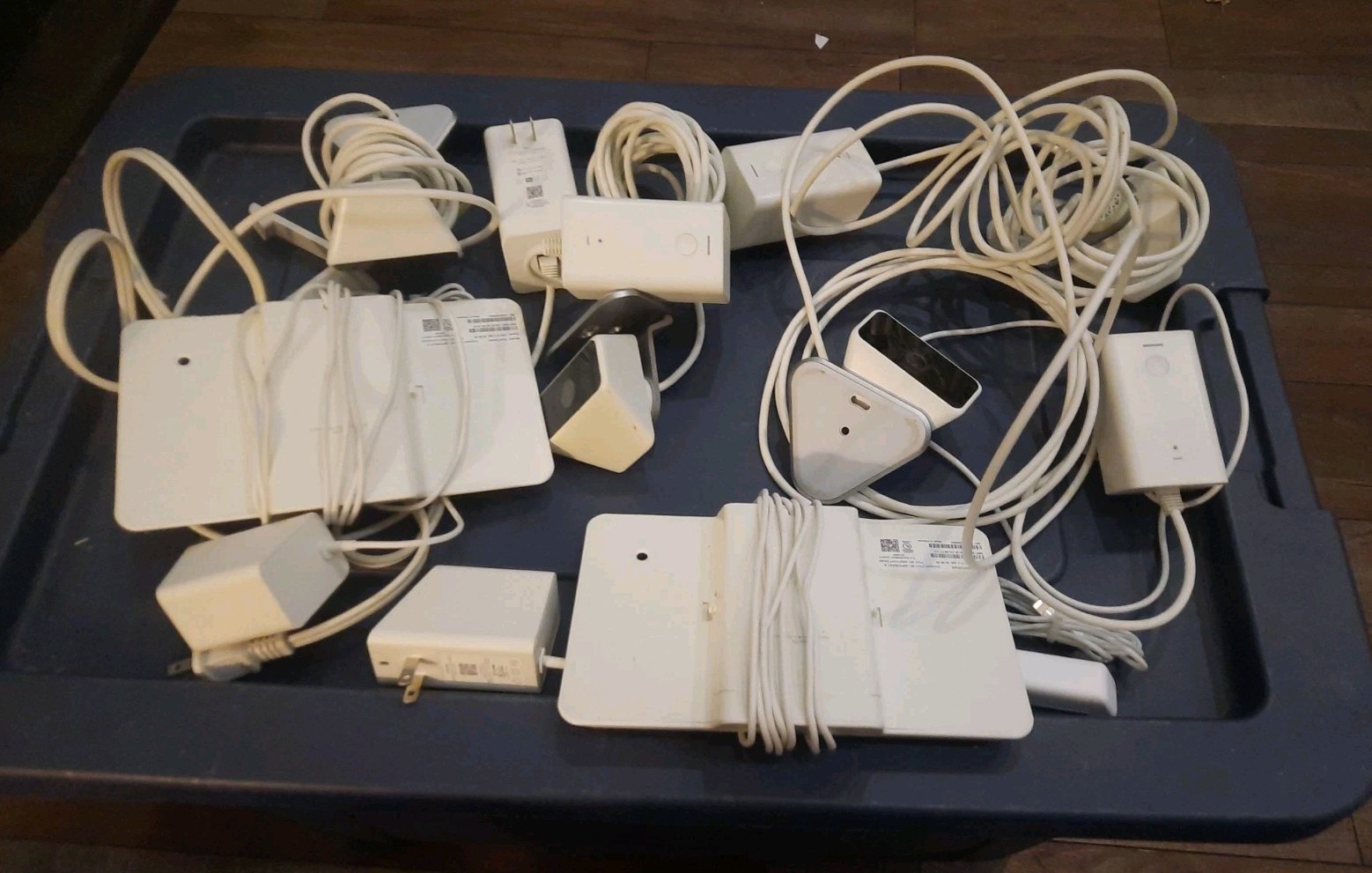 Xfinity Home Security System Lot – Touchscreen Hub, HD Camera, And More