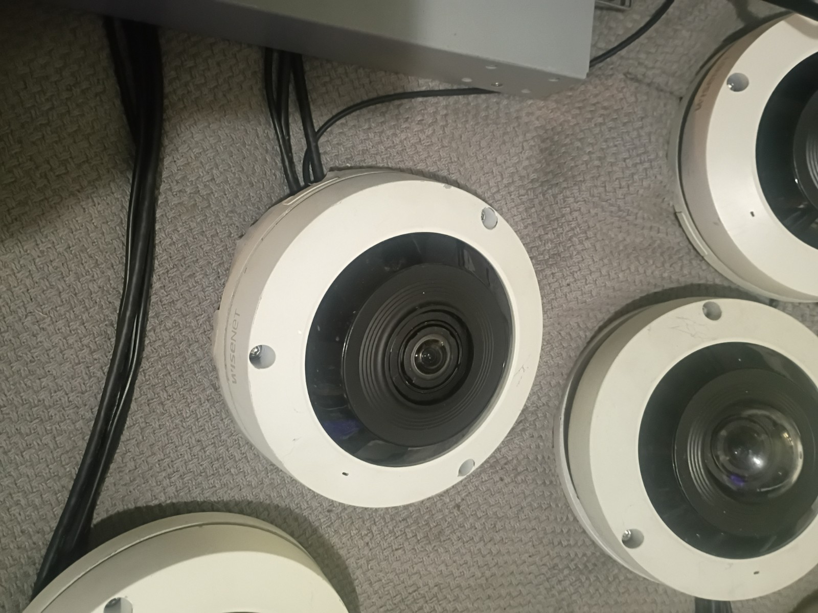 Wisenet SNV-6084N IP Network Camera Security Surveillance Dome Vandal-Resistant