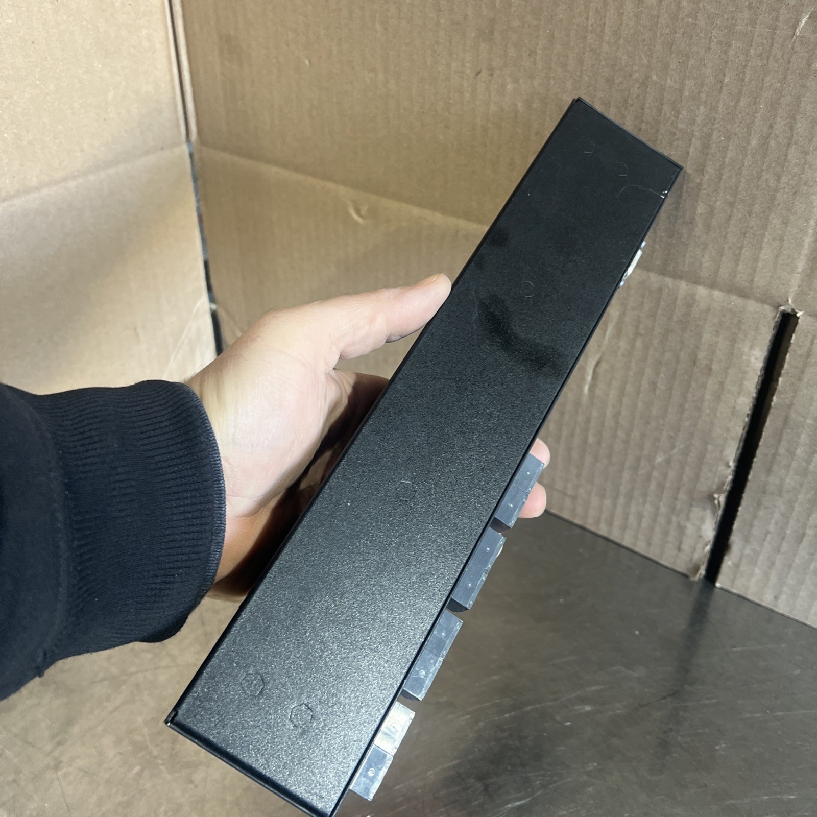 HONEYWELL HDCD8TP 8 PORT CODE BI-DIRECTIONAL DISTRIBUTION UNIT Used Surplus