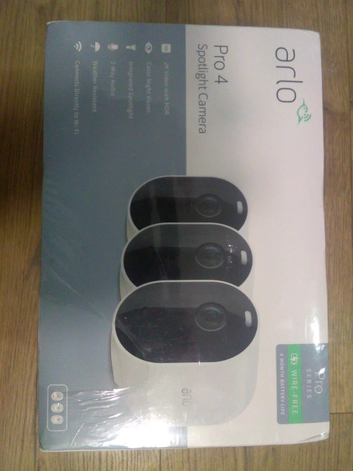 new Arlo Pro 4 Spotlight Camera pro Series Pack of 3 White VMC4350P-100NAS