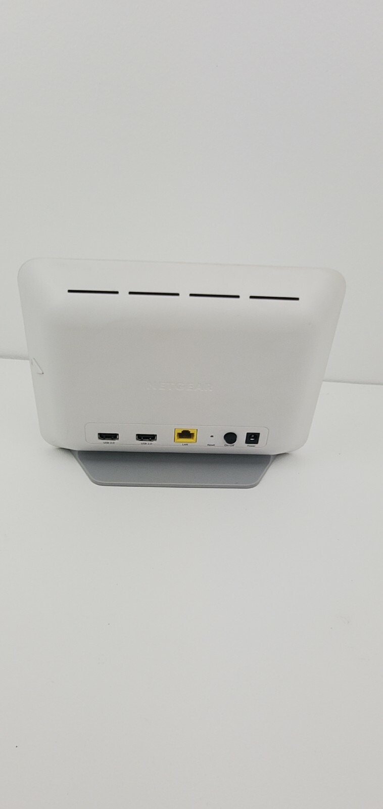 Bundle Netgear Arlo VMC3030 Cameras and base station vmb 3000 pre owned