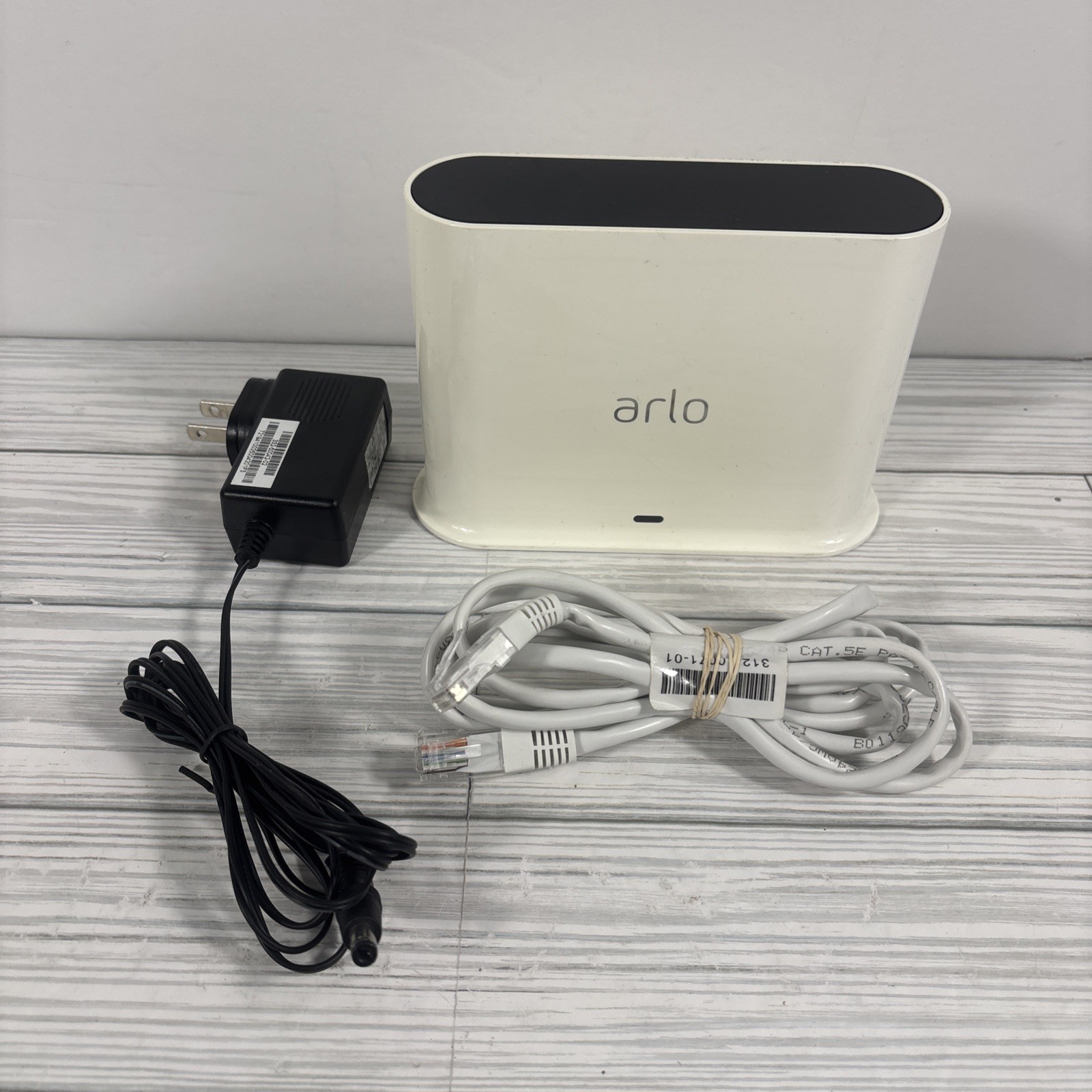 Arlo VMB4500 SmartHub Base Station WiFi Hub w/ Power Adapter & Ethernet Cable