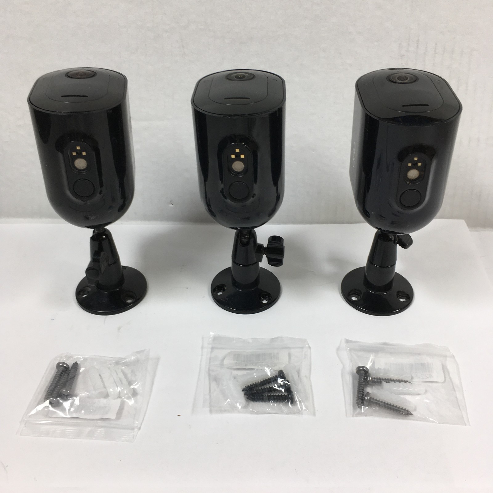 Arlo Pro 5S 2K Security Camera VMC4060P Black (SET of 3 Cameras) with Screws