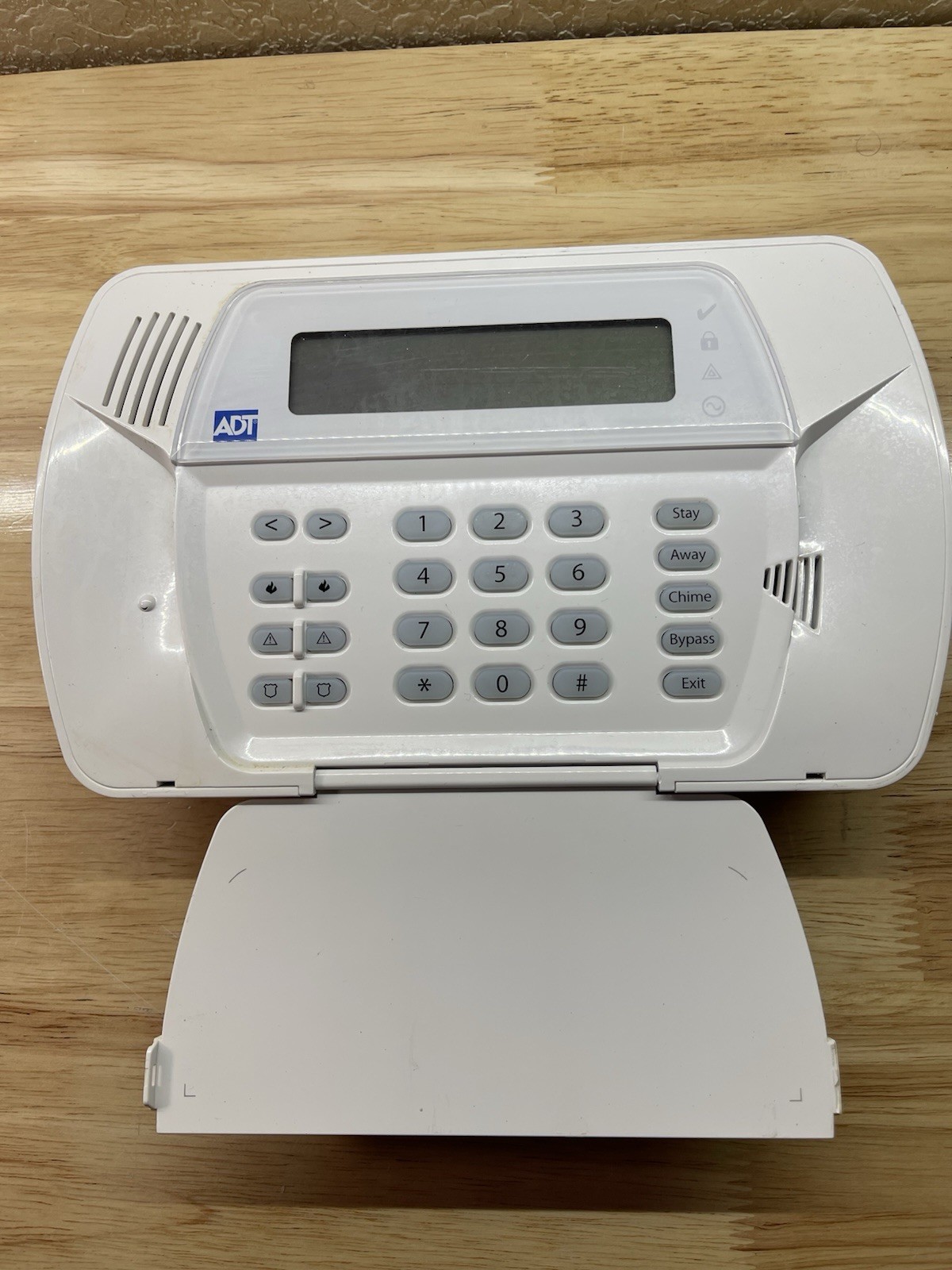 ADT SCW9057G-433 Residential Fire And Burglary Controller ONLY UNTESTED