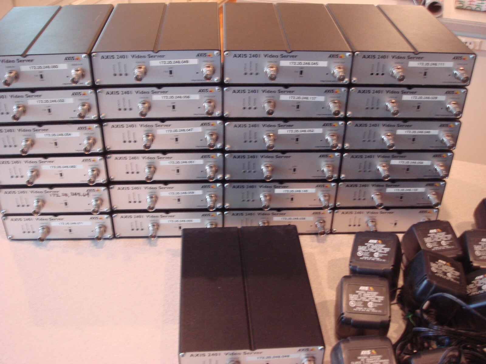 Axis 2401 Video Server Tested complete with power cord 0103-011-01NTSC FREE SHIP