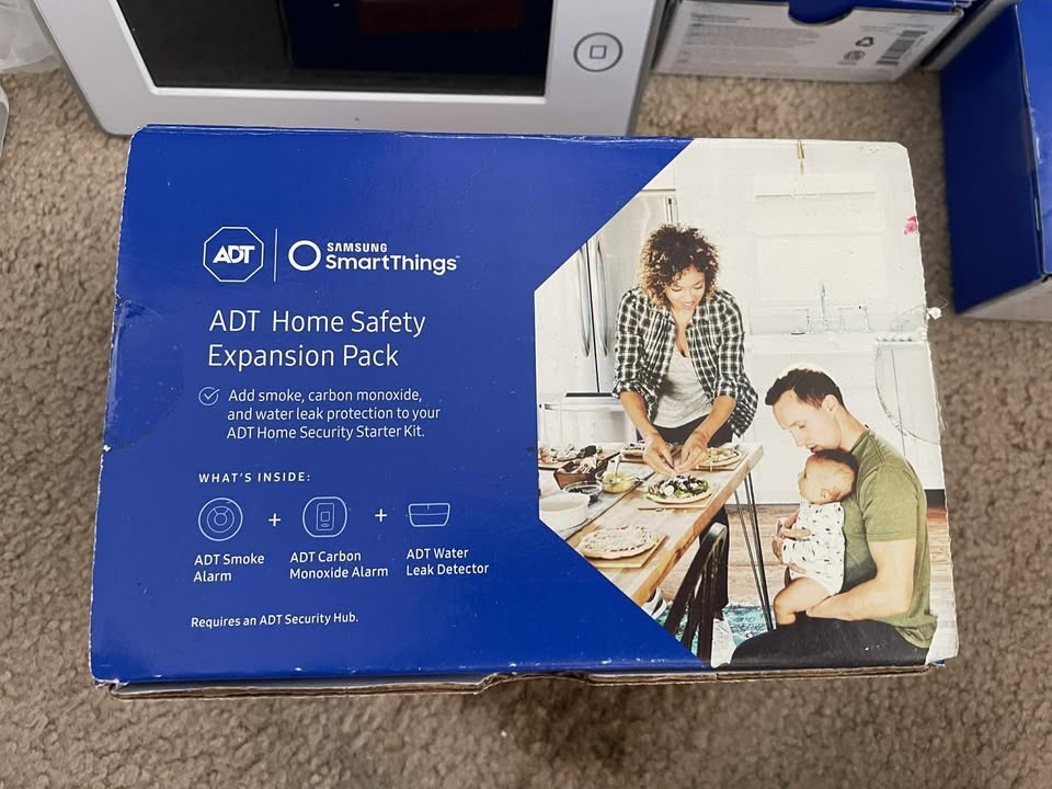 Samsung ADT Smart things Home Security Set