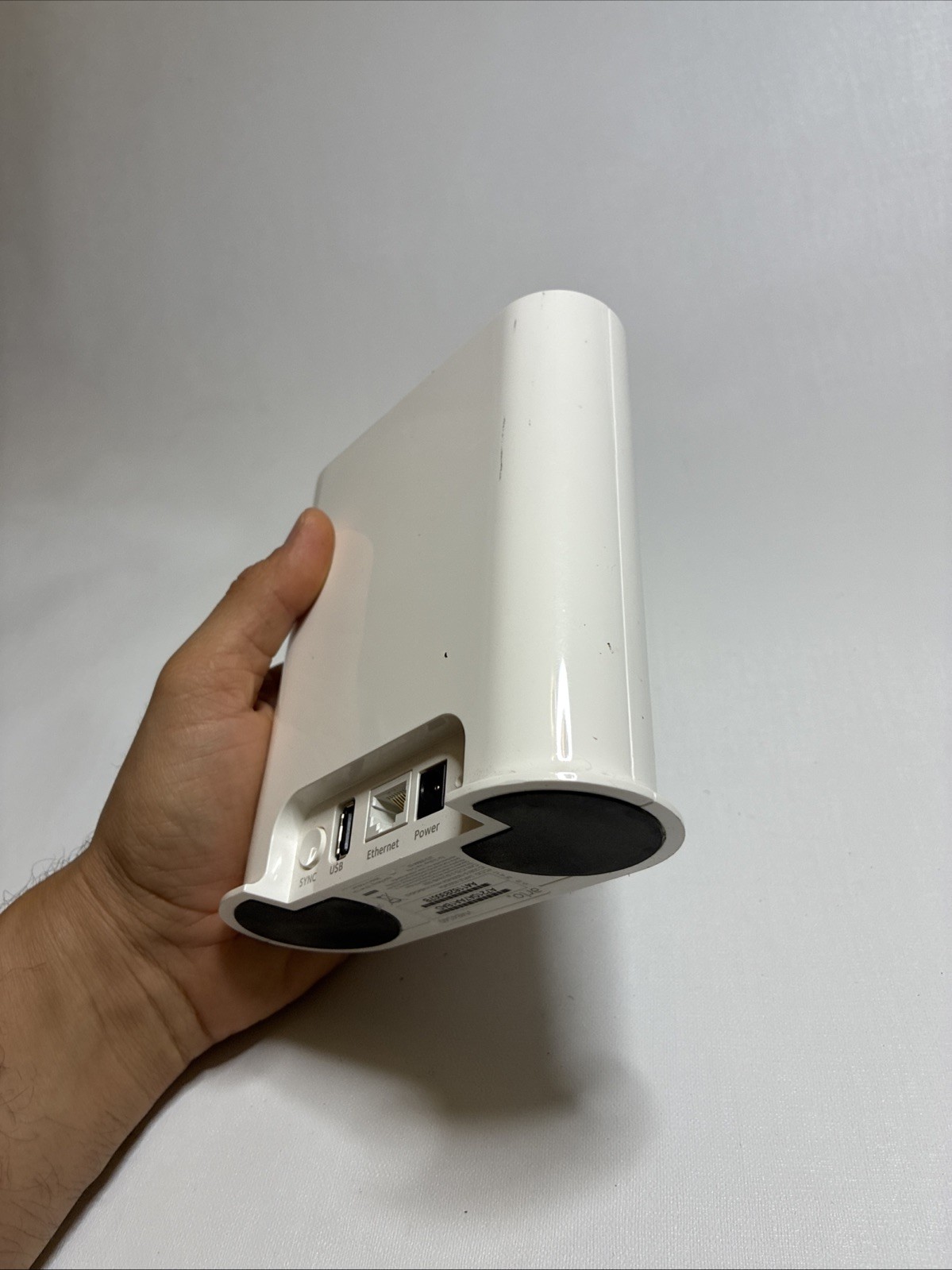 Arlo Pro SmartHub Connects Arlo Cameras to Wi-Fi VMB4540 Device Only No Cord