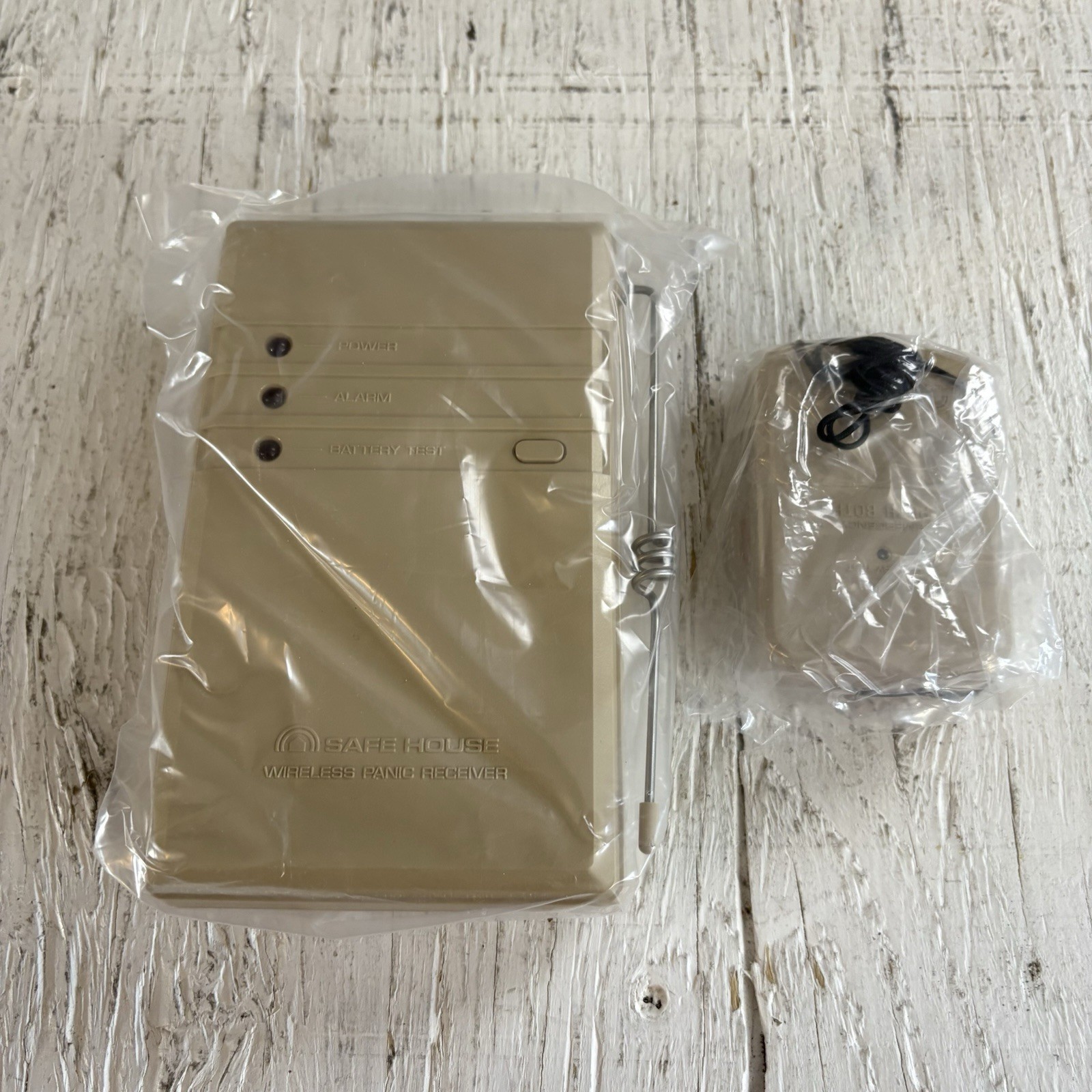 Vintage Safe House Radio Shack Wireless Panic Switch 49-536 New Old Stock Open