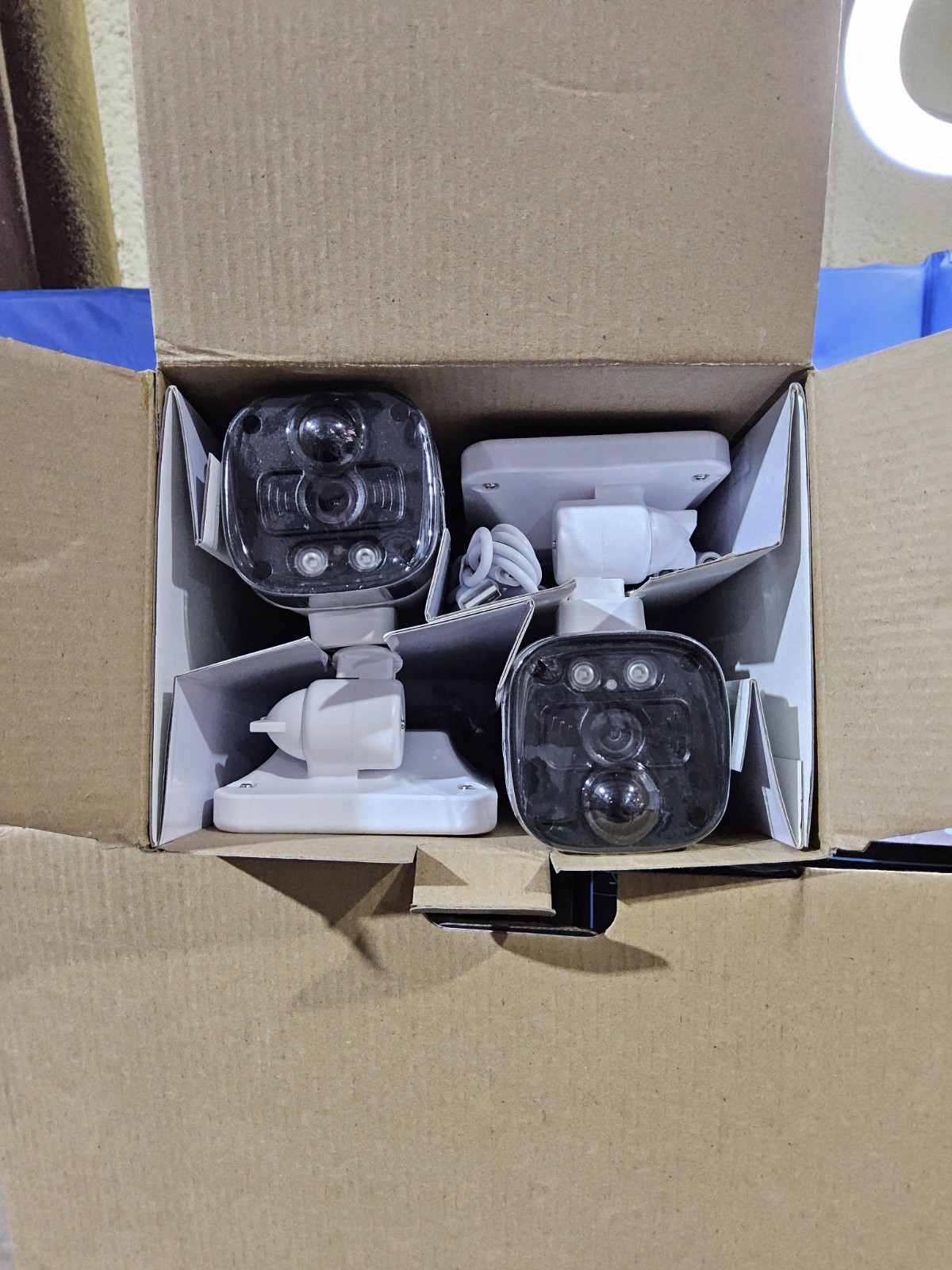 + (4K/8.0 Megapixel & 130° Ultra Wide-Angle) (8) 2-Way Audio Cams, 6 TB