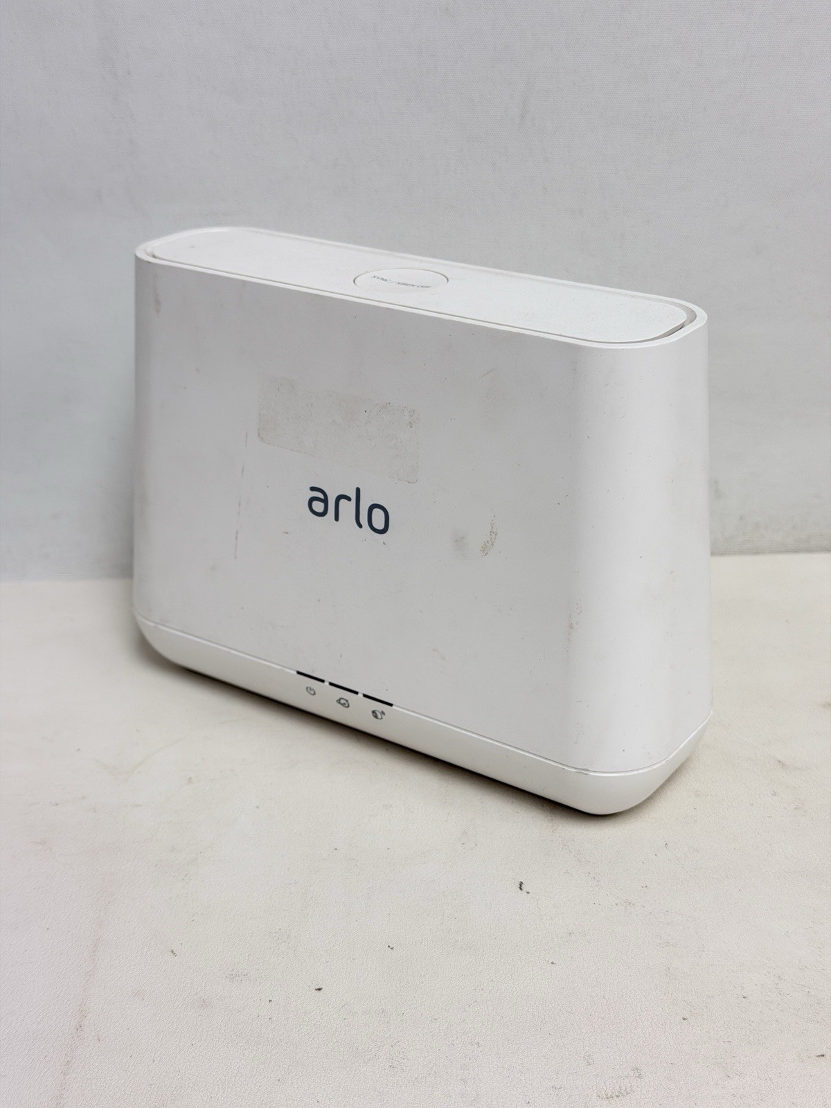 Arlo Netgear Base Station VMB4000 for Arlo, Pro, Pro 2. FOR PARTS, READ