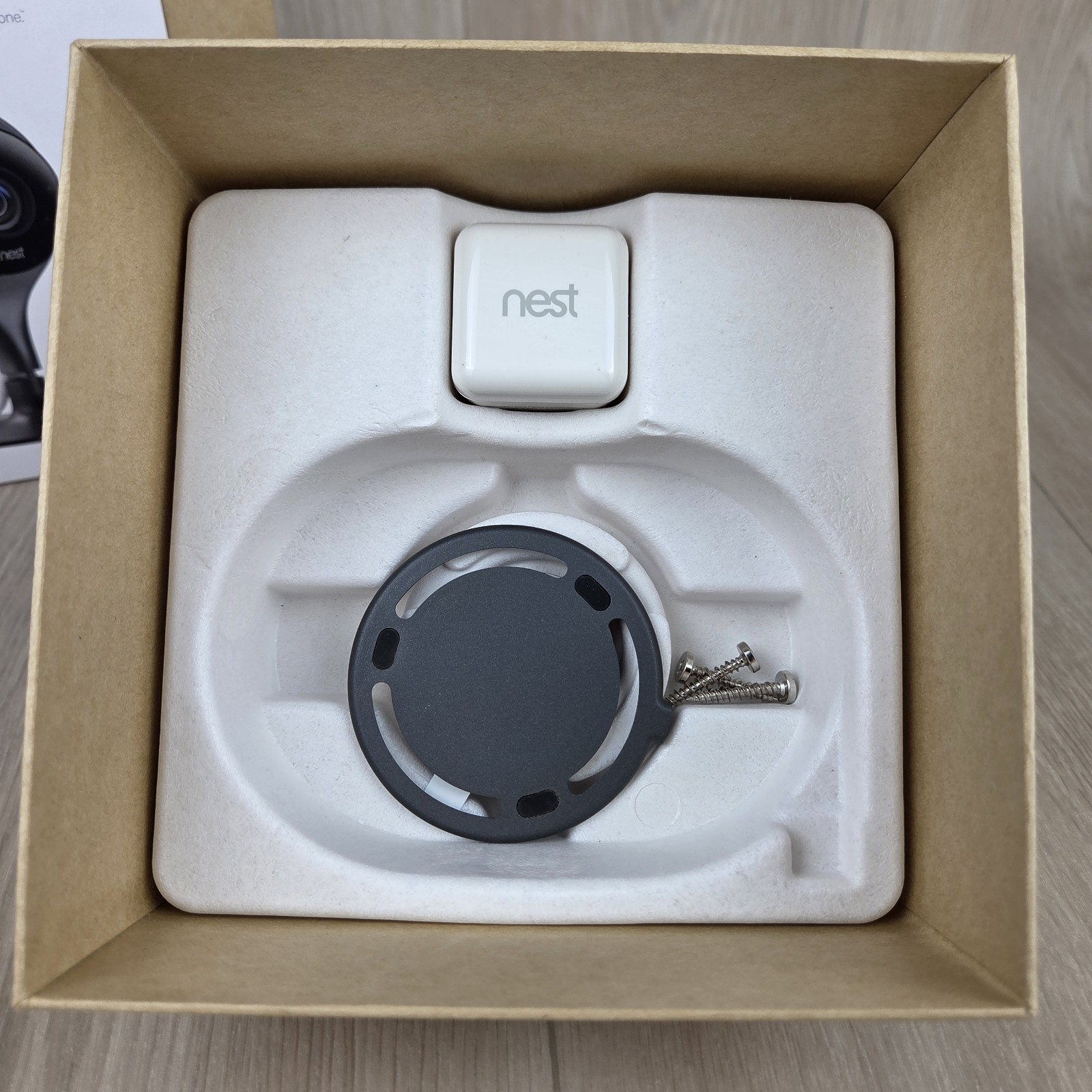 Google Nest Cam Indoor Black 1st Generation Magnet Mount w/Box A0005-NC1102ES