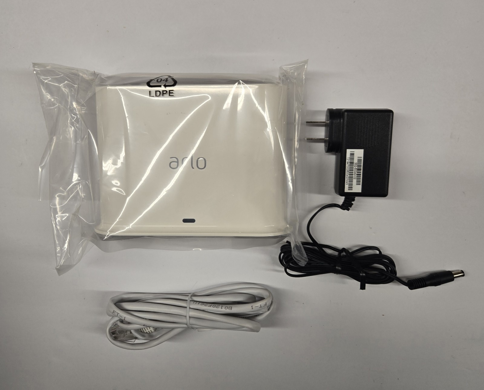 Arlo VMB4500 Accessory Smart Hub – White Open Box