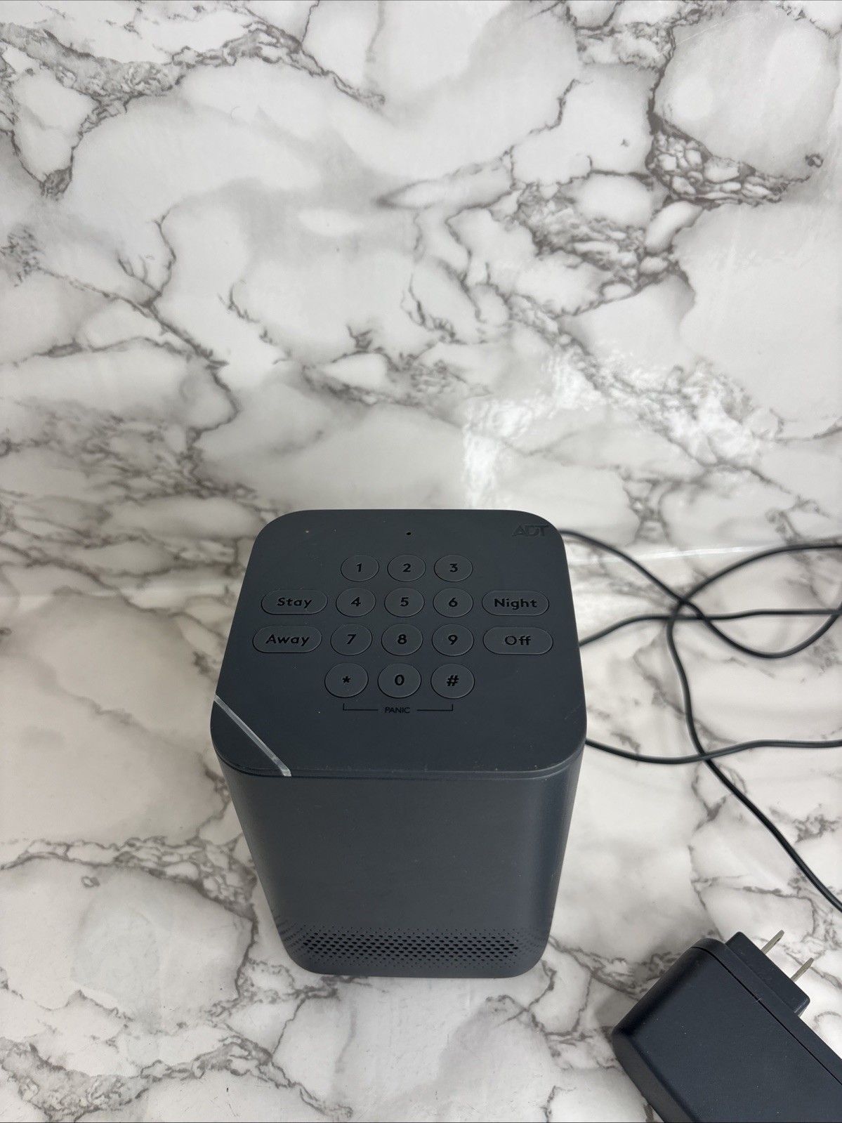 Blue by ADT Smart Home Hub Graphite S40LR0-01