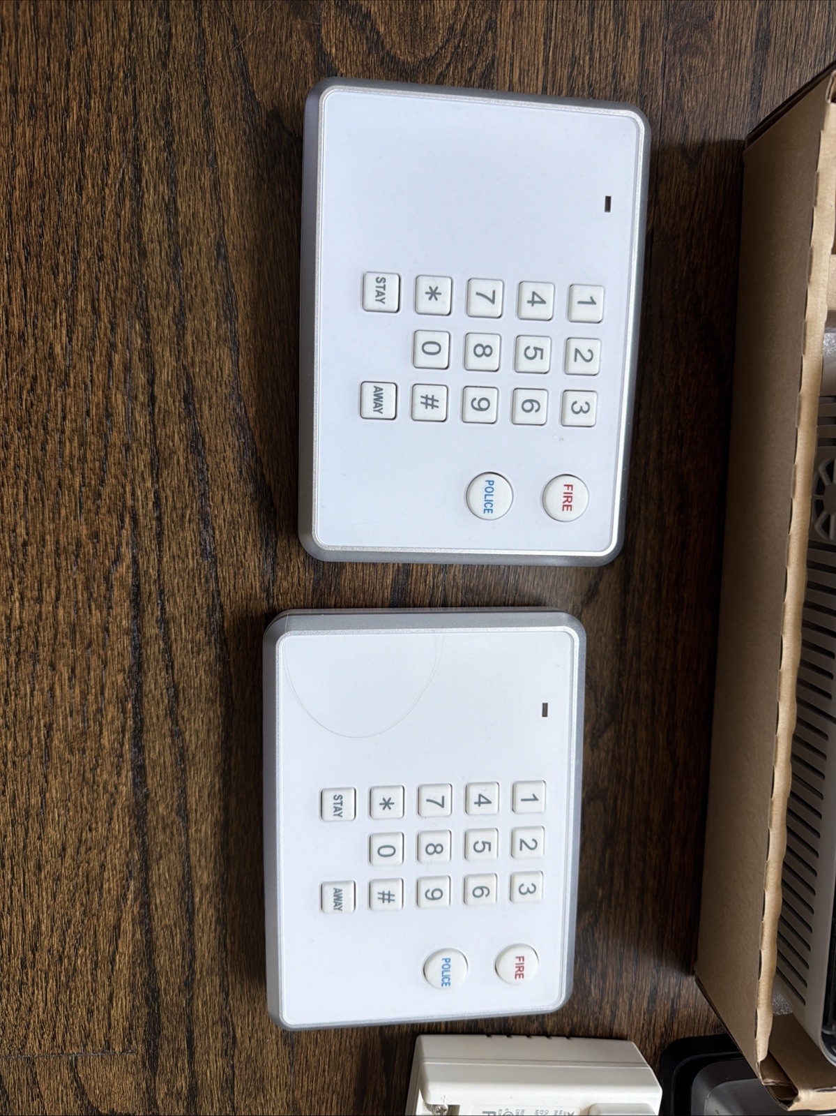Vivint V-MP2-345 Master Control Panel with 2 key pads & Doorbell