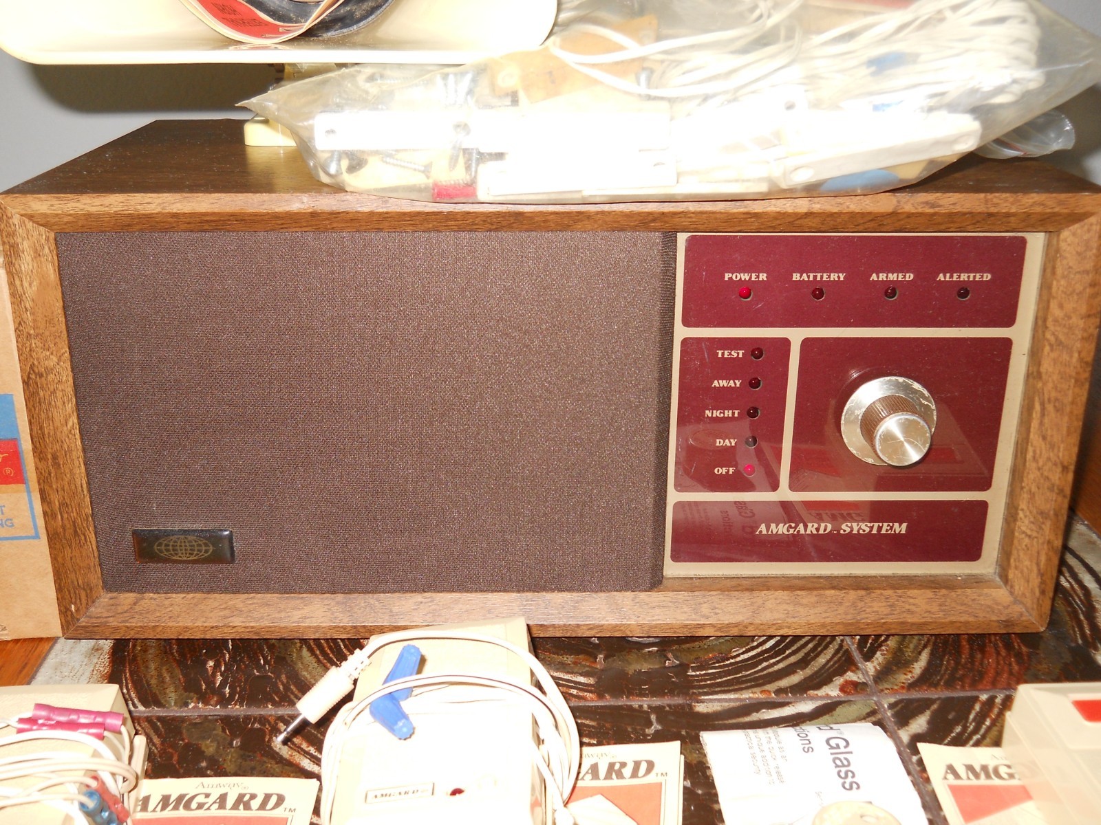 Vintage Amway Amgard Perimeter Alarm System Home Security Kit