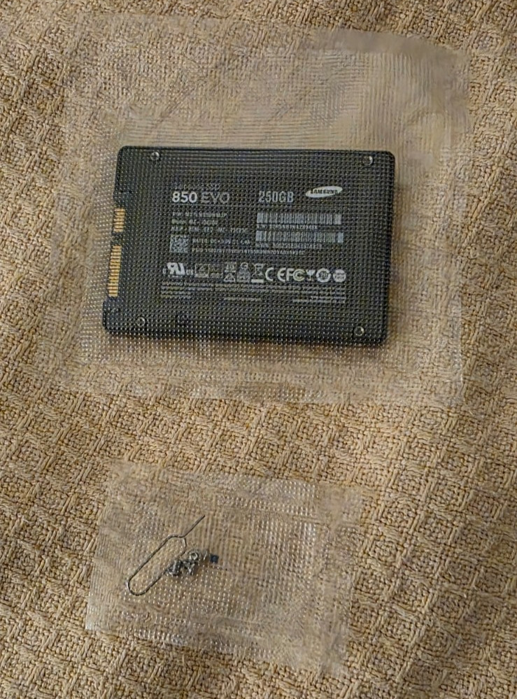 Eufy Security S380 HomeBase T8030 (Power supply + LAN + Samsung 250 GB SSD 2.5)