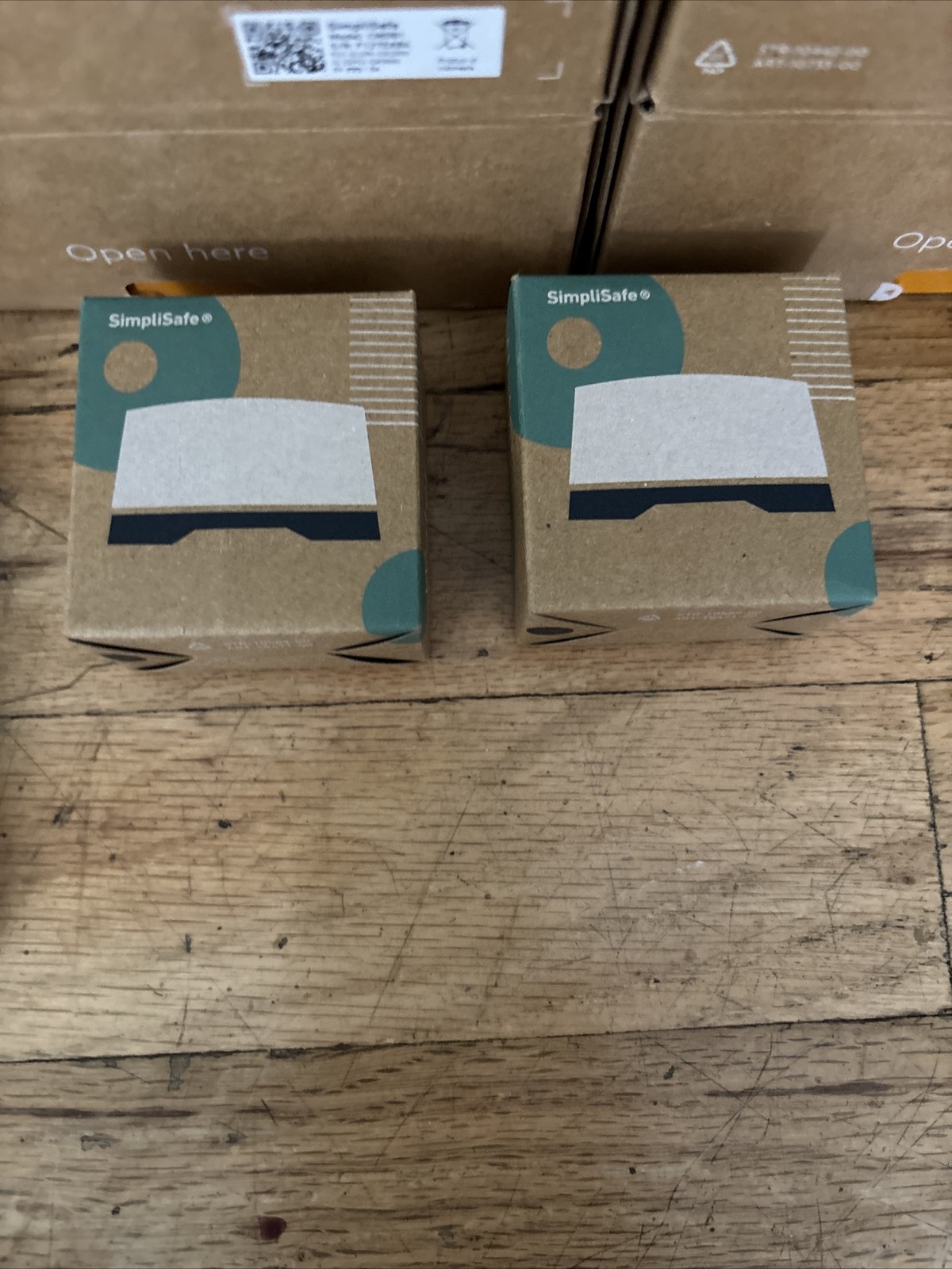 NEW SimpliSafe Home Security System Bundle Complete Kit w/ Sensors & Accessories