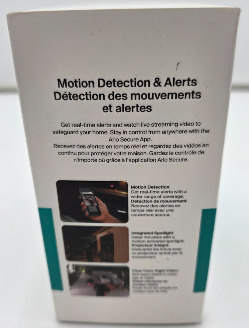 Arlo Essential 2K Camera White Wired Plug-In Outdoor WiFi + Spotlight 6Mo Plan
