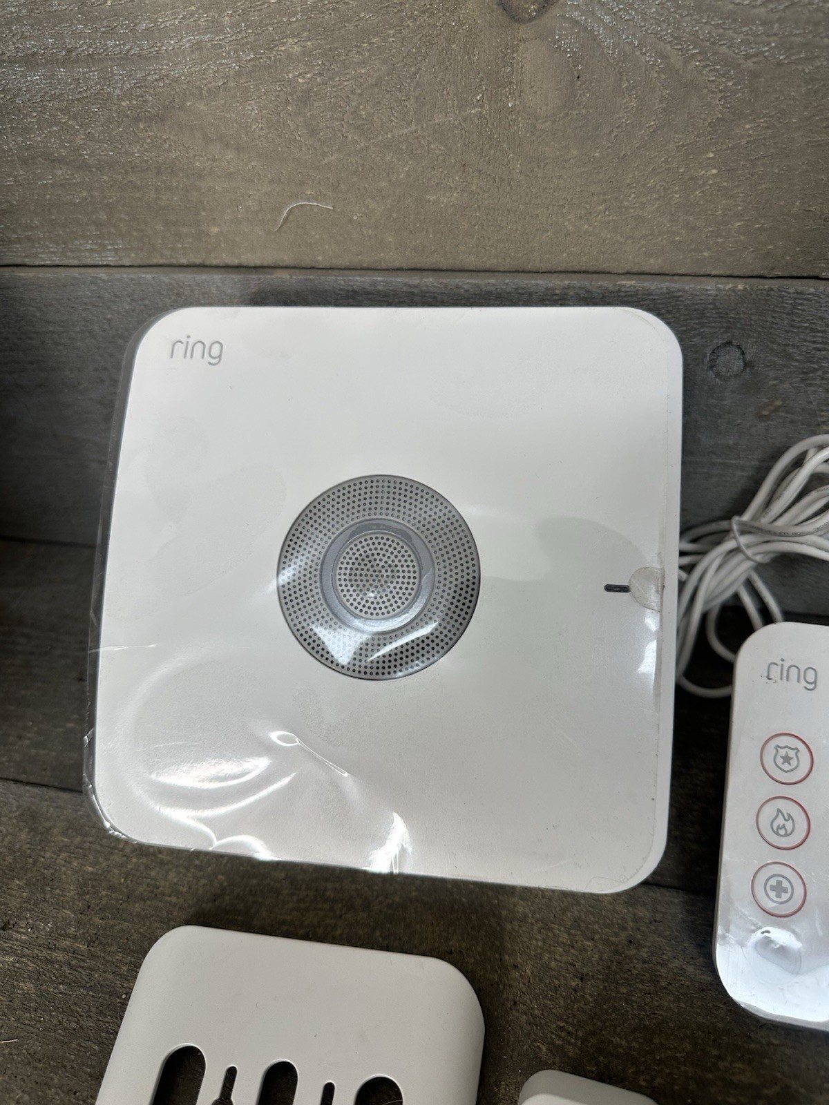 Ring Alarm PRO Wireless Security Alarm Kit 5AT3T3 Base Station Keypad Sensor