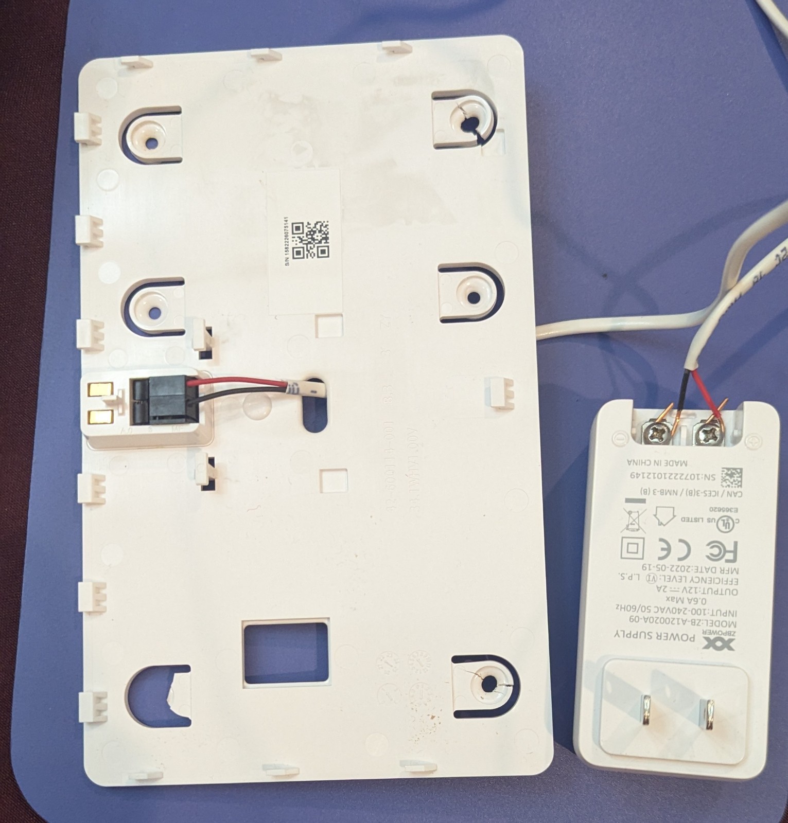 Vivint Smart Home Sky Control Panel Smart Hub VS-SH2000-C00