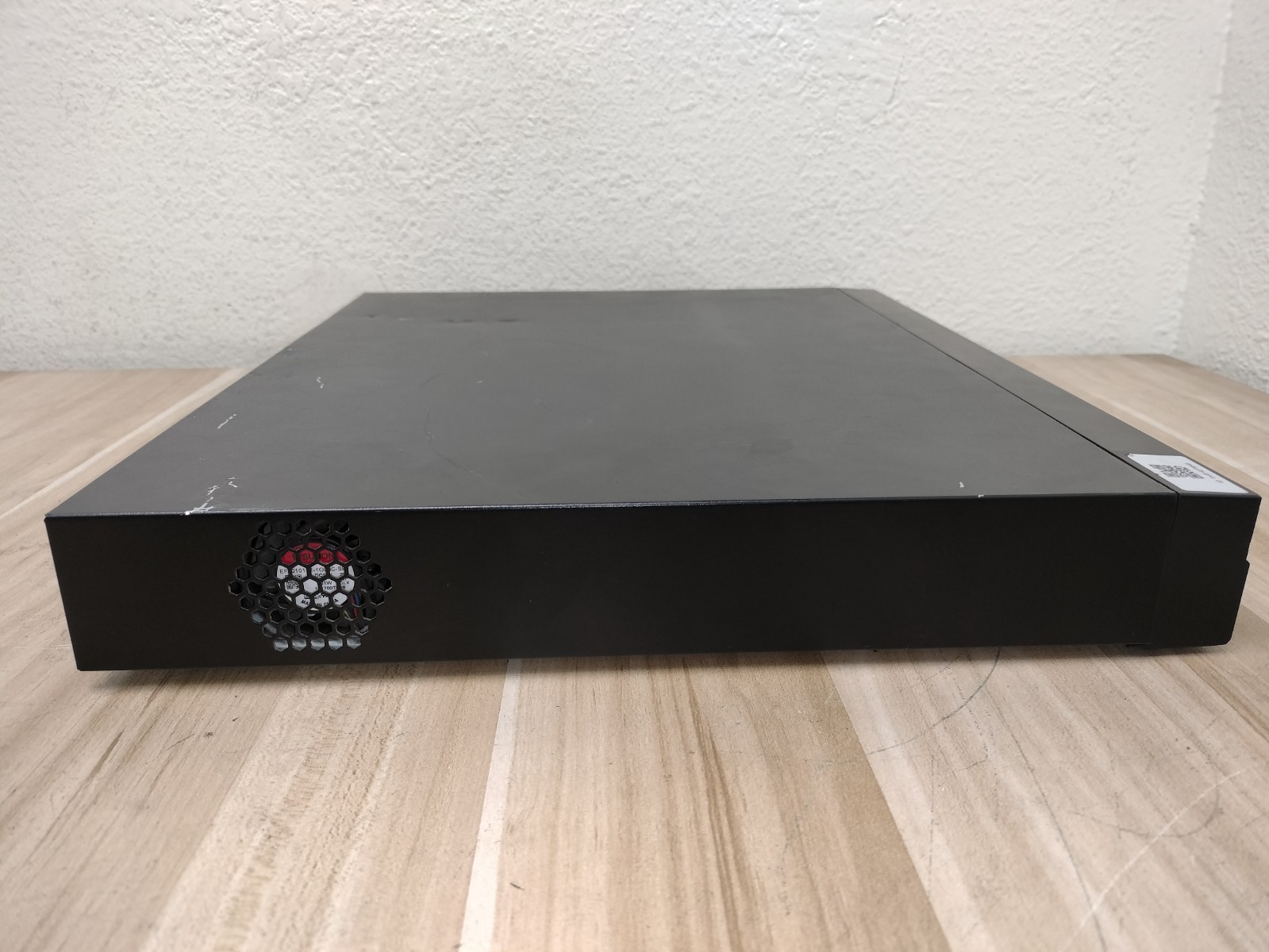 Lor3ex 4K NR932X-N 32 Channel 16 Ports 8 Ports PoE