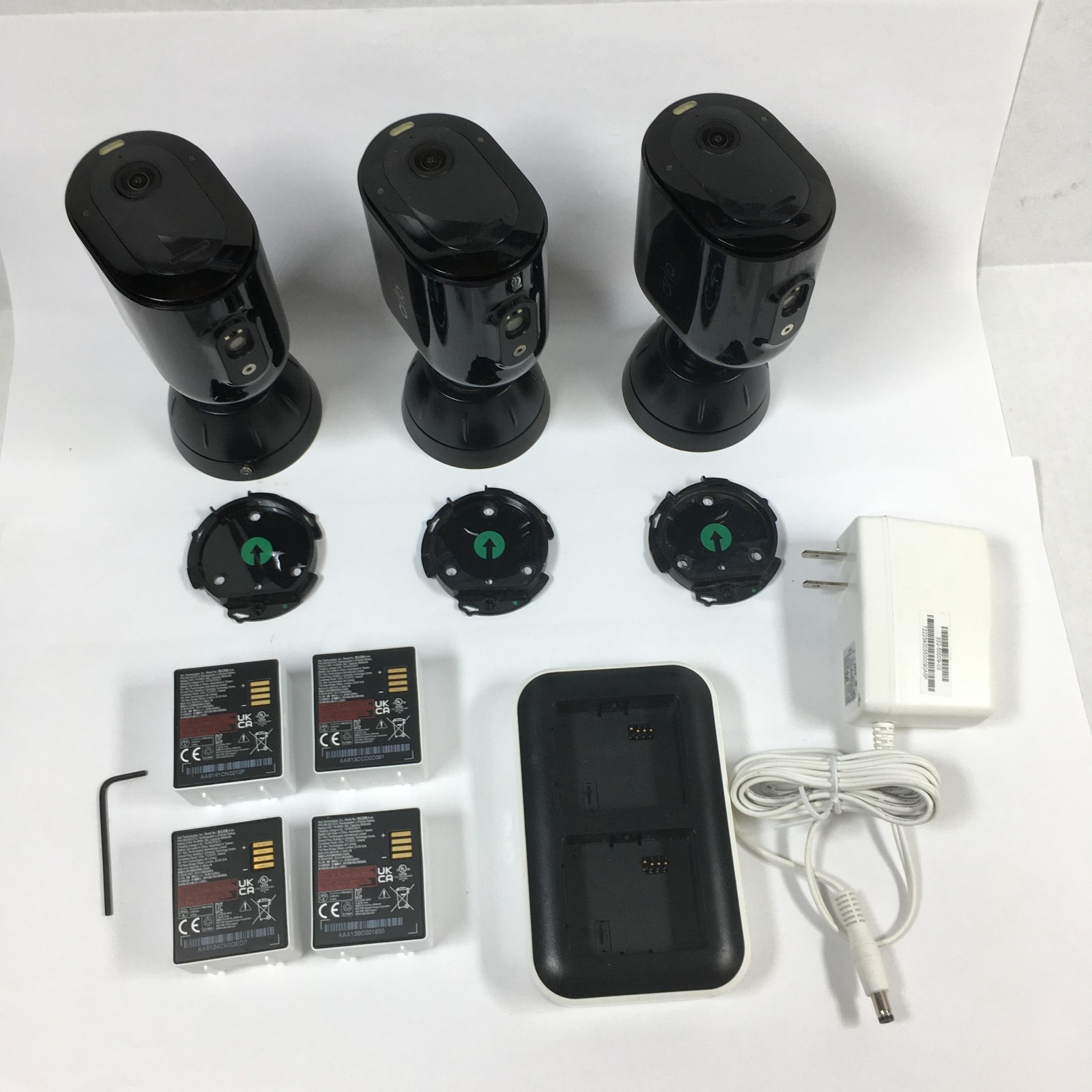 Arlo Pro 5S 2K Security Camera VMC4060P Black (SET of 3 Cameras) Good