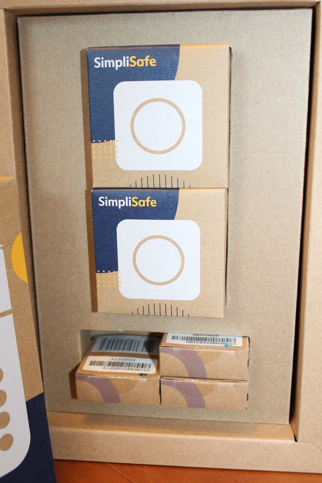 SimpliSafe Home Security System with Indoor & Outdoor Cameras – 8 Piece Kit