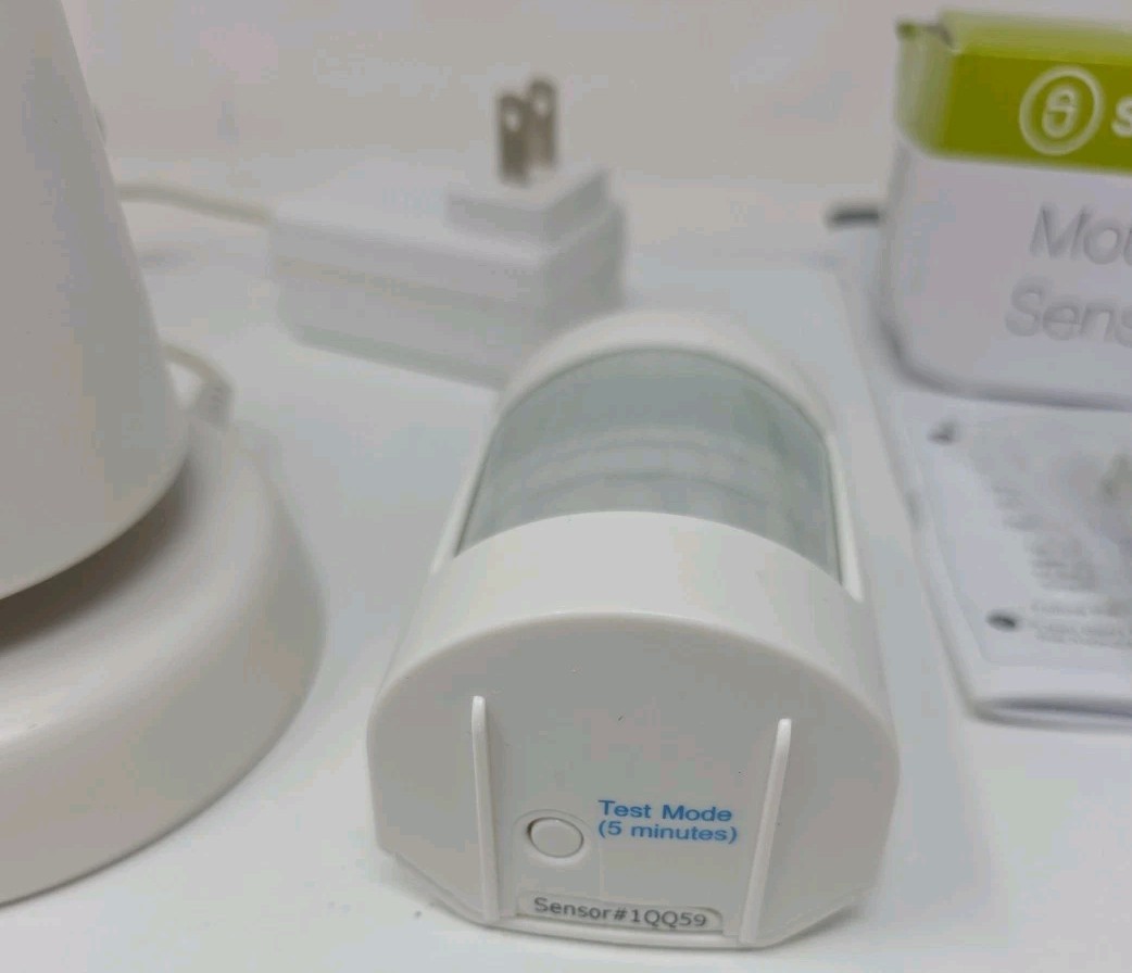 SimpliSafe Original System Base Station BS2000 – Base Unit + Adapter