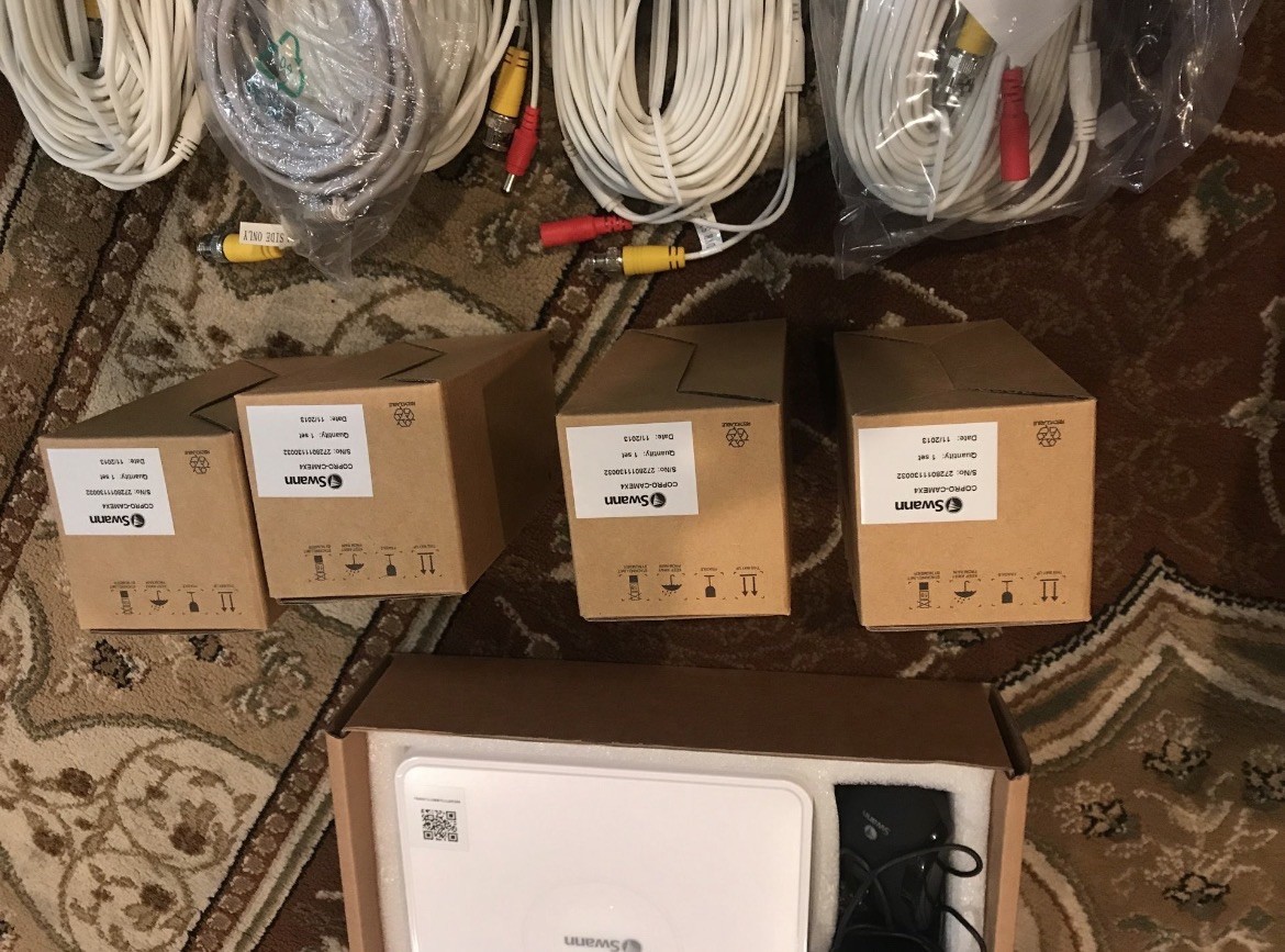 Swann Compact Home Security System 8 Channel System with 4 Cameras New OPEN BOX