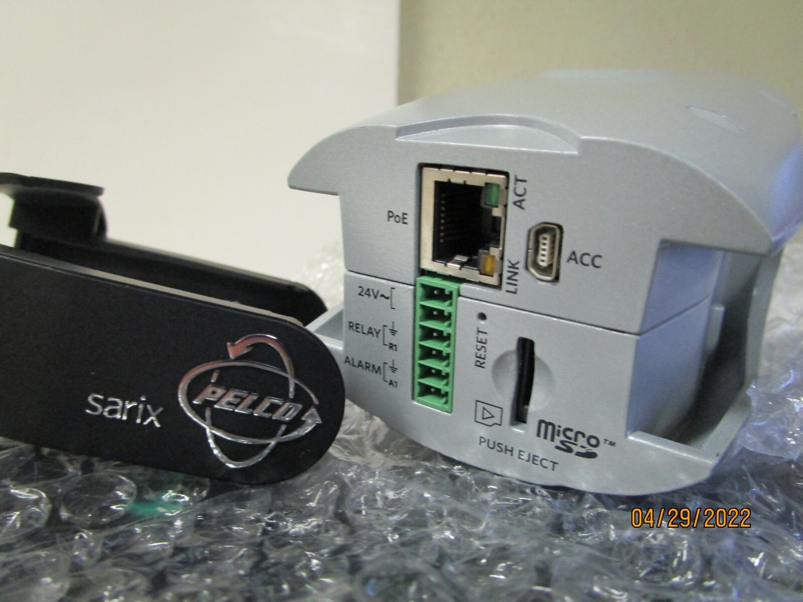 Pelco by Schneider Sarix IX Day/Night Network Camera IX-BASE